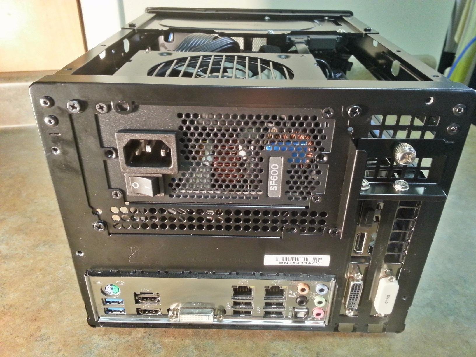 Corsair SF Series, SF600, 600 Watt, Fully Modular Power Supply, 80+ Gold Certified - Customer Photo 3