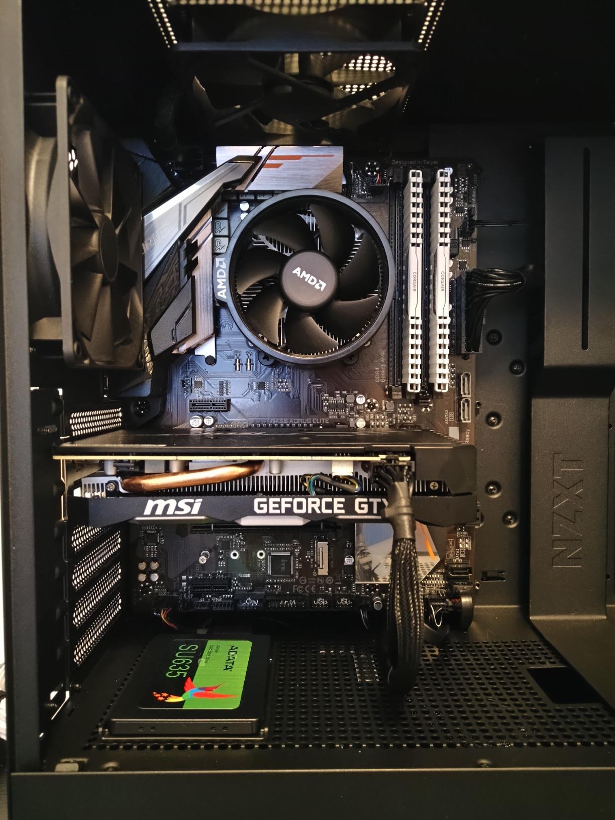 GIGABYTE B450 AORUS ELITE (AMD Ryzen AM4/ATX/M.2 Thermal Guard/Hmdi/DVI/USB 3.1/DDR4/Motherboard) - Customer Photo 4