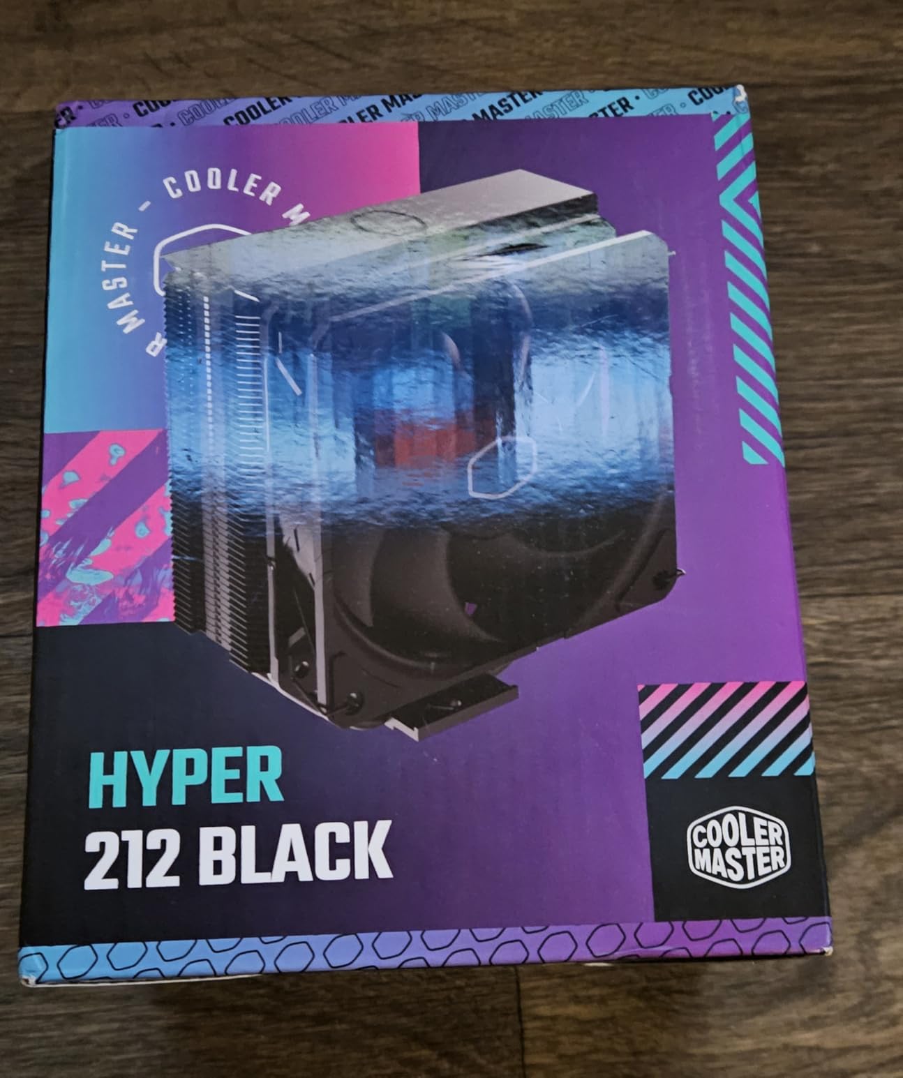 Cooler Master Hyper 212 Black CPU Cooler, SickleFlow 120 Edge PWM Fan, Aluminum Top Cover, 4 Copper Heat Pipes, 152mm Tall, AMD Ryzen AM5/AM4, Intel LGA 1851/1700/1200 Brackets - Customer Photo 2