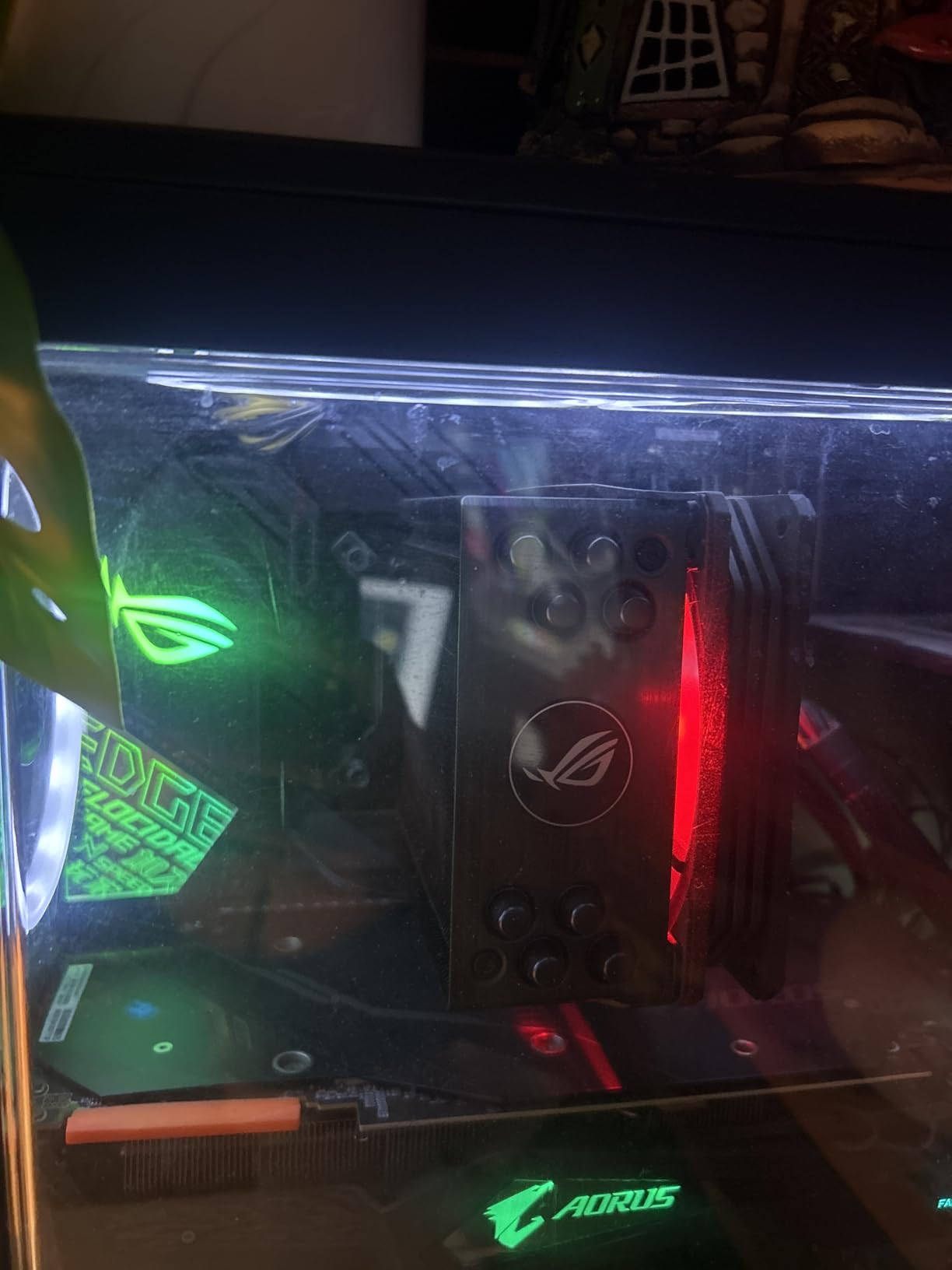 ASUS ROG Strix Z390-E Gaming Motherboard LGA1151 (Intel 8th 9th Gen) ATX DDR4 DP HDMI M.2 USB 3.1 Gen2 802.11AC Wi-Fi - Customer Photo 1