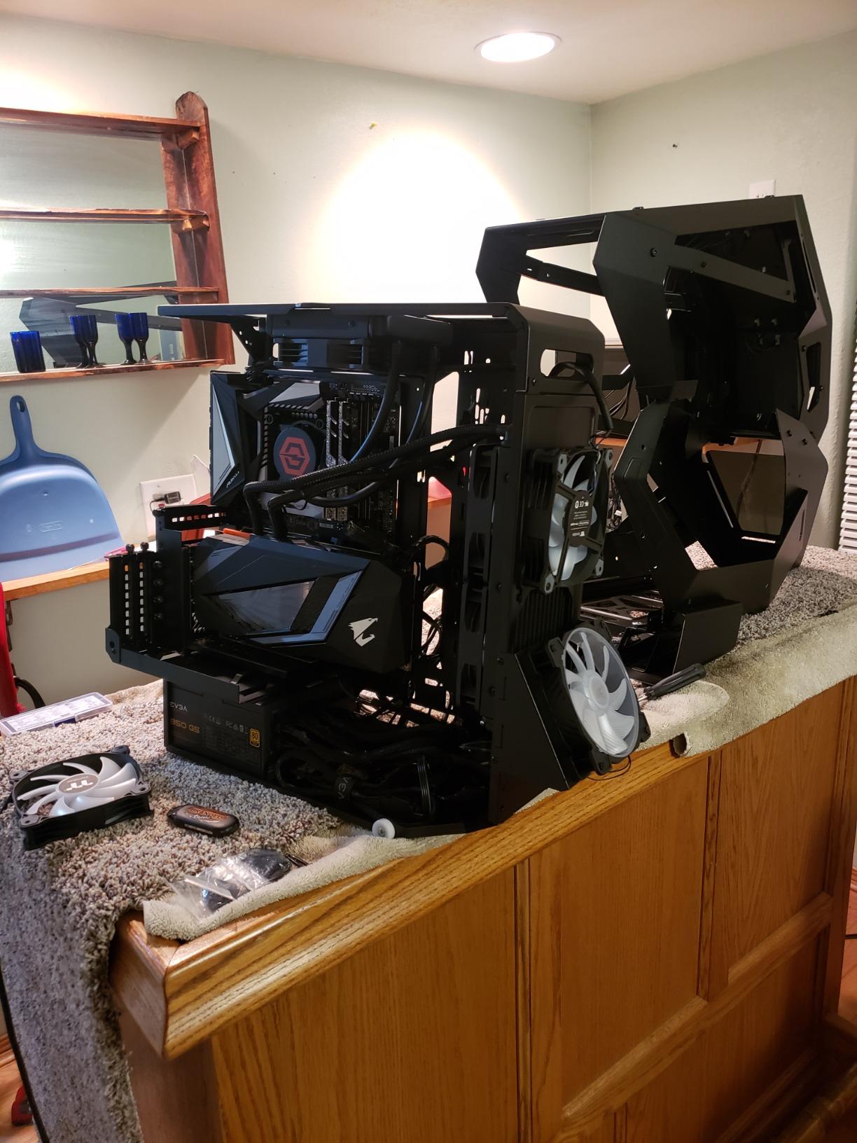 Gigabyte Z390 AORUS MASTER (Intel LGA1151/Z390/ATX/3xM.2 Thermal Guard/Onboard AC Wi-Fi/ESS Sabre DAC/Gaming Motherboard) - Customer Photo 2