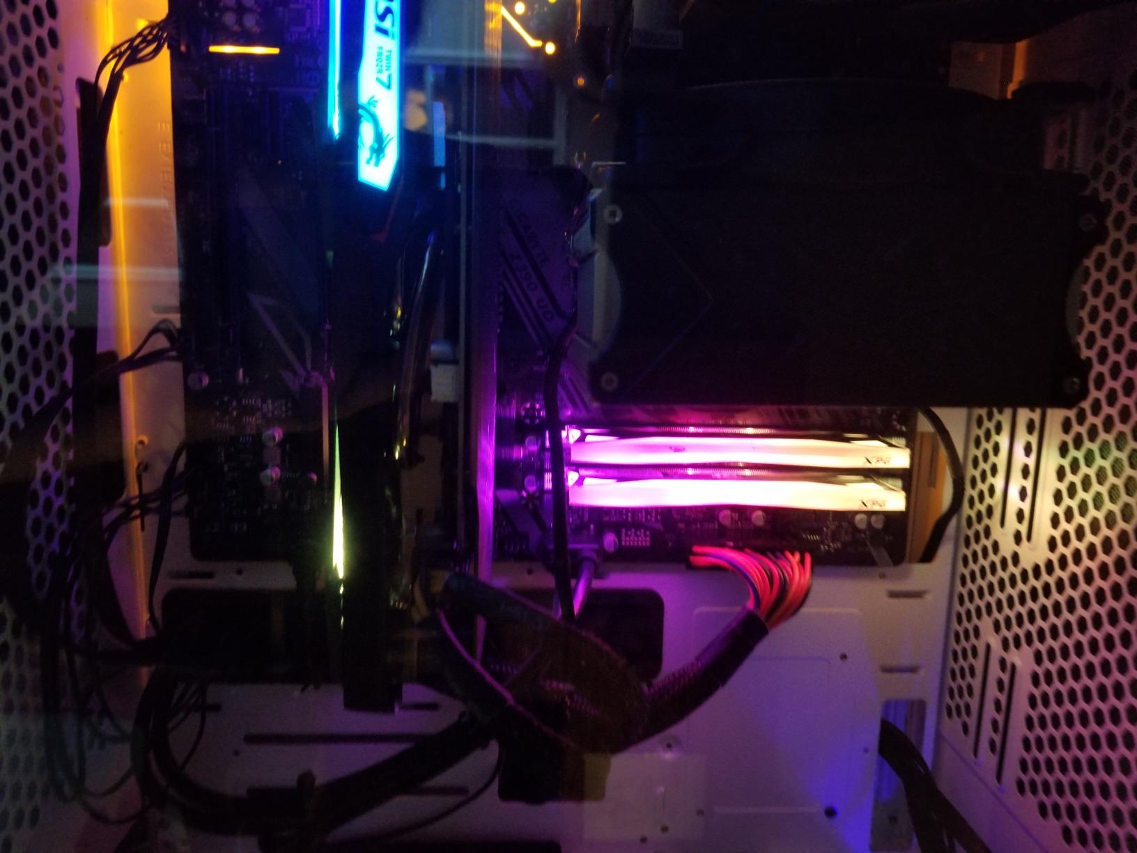 GIGABYTE Z390 UD (LGA 1151 Intel Z390 ATX Motherboard) - Customer Photo 2