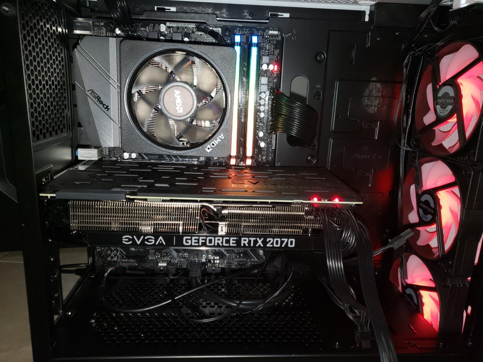 ASRock X570 Phantom Gaming 4AM4/USB3.2/HDMI/RJ45 Motherboard Customer Review ASRock X570 Phantom Gaming 4AM4/USB3.2/HDMI/RJ45 Motherboard - Customer Photo 2