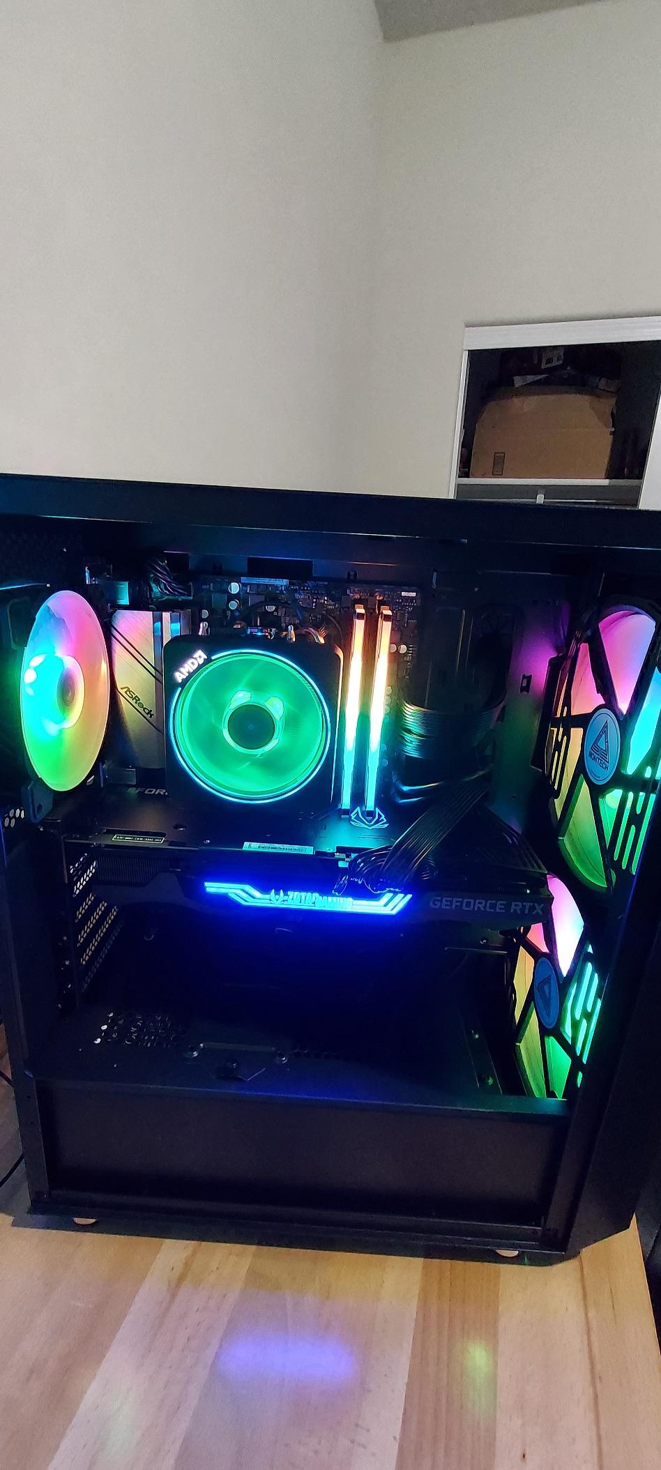 ASRock X570 Phantom Gaming 4 AM4/USB3.2/HDMI/RJ45 Motherboard - Customer Photo 3