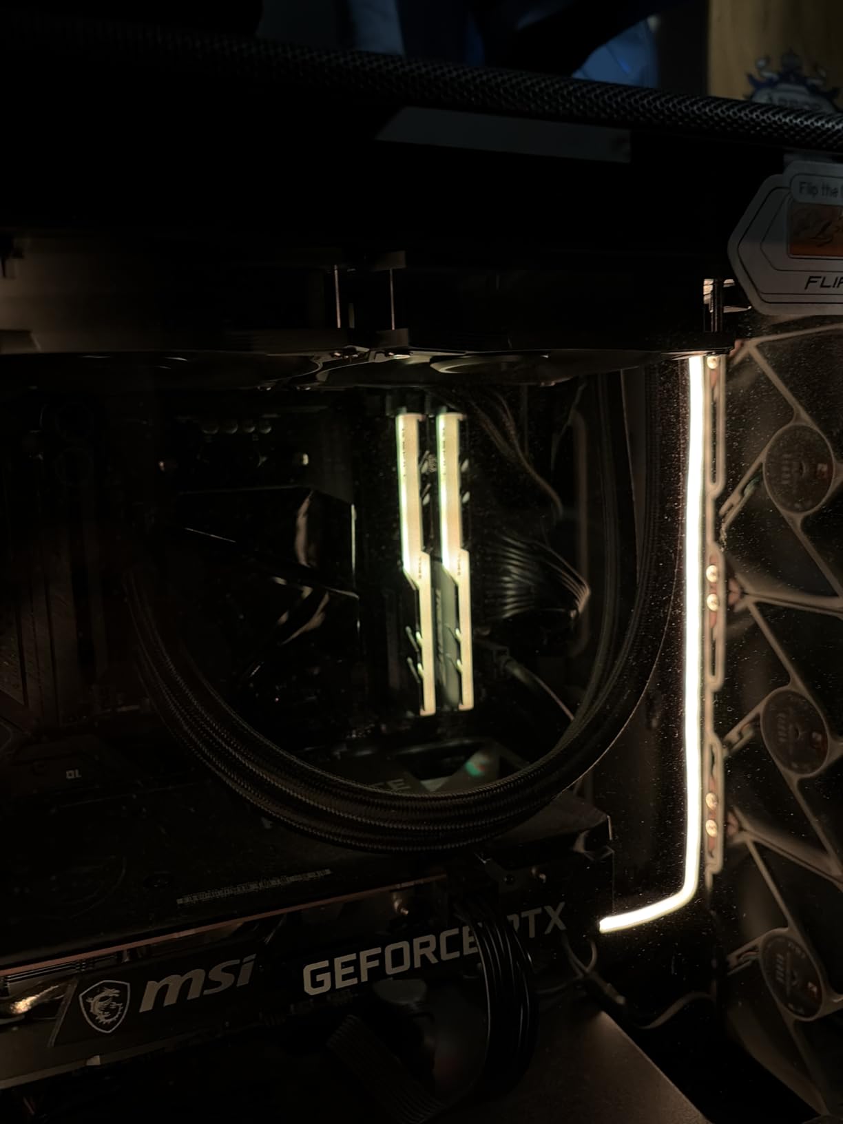 G.SKILL Trident Z RGB Series DDR4 RAM (XMP) 32GB (2x16GB) 3600MT/s CL18-22-22-42 1.35V Intel AMD Desktop Computer Memory U-DIMM (F4-3600C18D-32GTZR) - Customer Photo 0