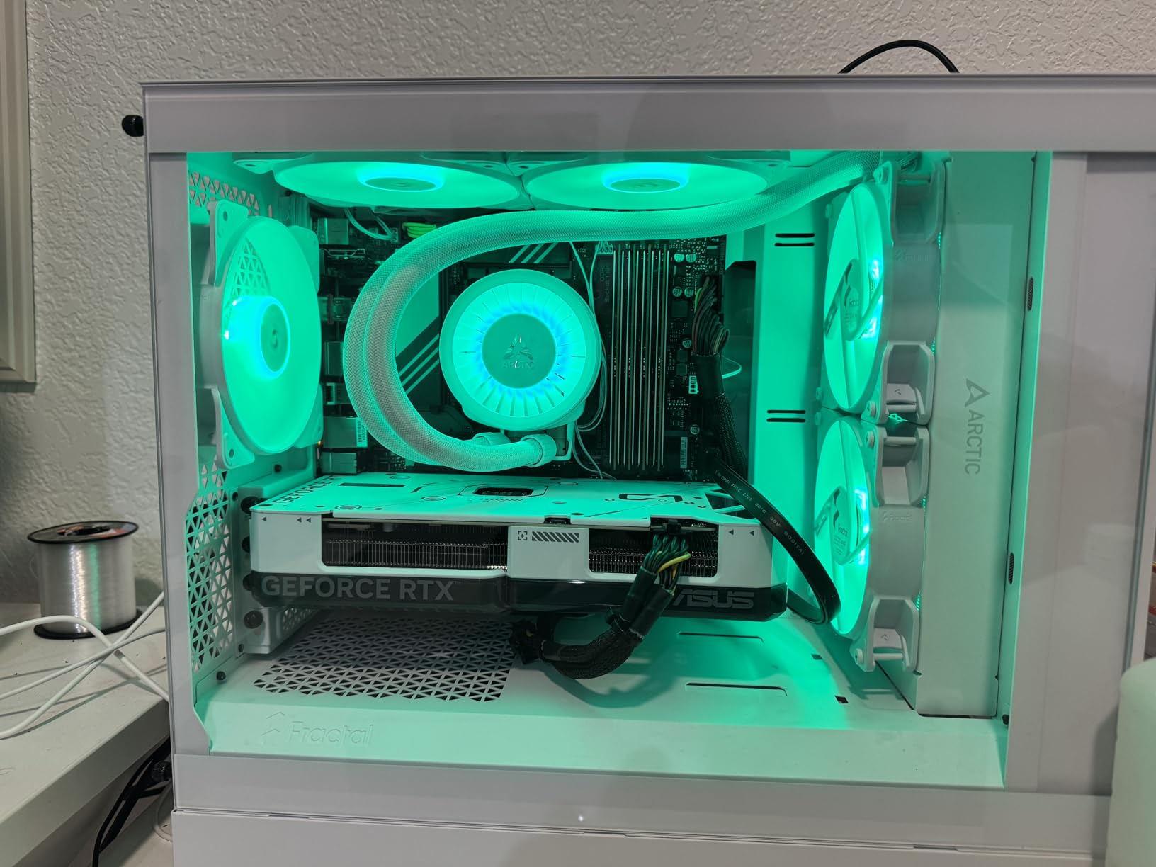 GIGABYTE B760M DS3H AX DDR4 (LGA 1700/ Intel/ B760/ M-ATX/ DDR4/ 2* M.2/ PCIe 4.0/ USB 3.2 Gen 2 Type-C/WiFi 6E/ 2.5GbE LAN/Q-Flash Plus/PCIe EZ-Latch/Gaming Motherboard) Customer Review GIGABYTE B760M DS3H AX DDR4 (LGA 1700/ Intel/ B760/ M-ATX/ DDR4/ 2* M.2/ PCIe 4.0/ USB 3.2 Gen 2 Type-C/WiFi 6E/ 2.5GbE LAN/Q-Flash Plus/PCIe EZ-Latch/Gaming Motherboard) - Customer Photo 3