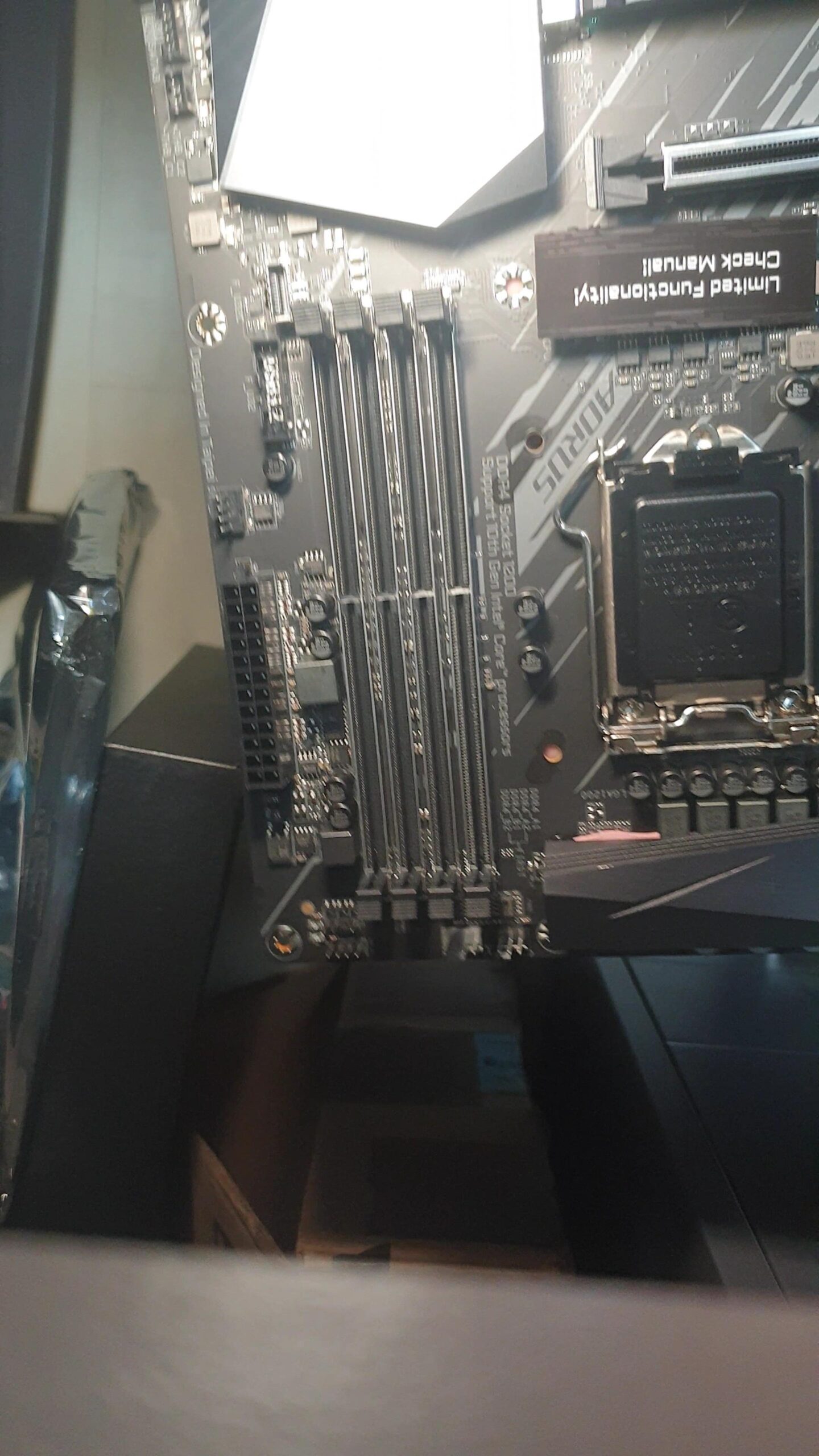 GIGABYTE Z490 AORUS Elite AC (Intel LGA1200/Z490/ATX/2xM.2 Thermal Guard/Realtek ALC1200/SATA 6Gb/s/USB 3.2 Gen 2/Intel 802.11ac/2.5 GbE LAN/RGB Fusion/Gaming Motherboard) - Customer Photo 0