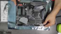 GIGABYTE Z490 AORUS Elite (Intel LGA1200/Z490/ATX/2xM.2/Realtek ALC1200/SATA 6Gb/s/USB 3.2 Gen 2/2.5 GbE LAN/RGB Fusion/Gaming Motherboard) - Customer Photo 3