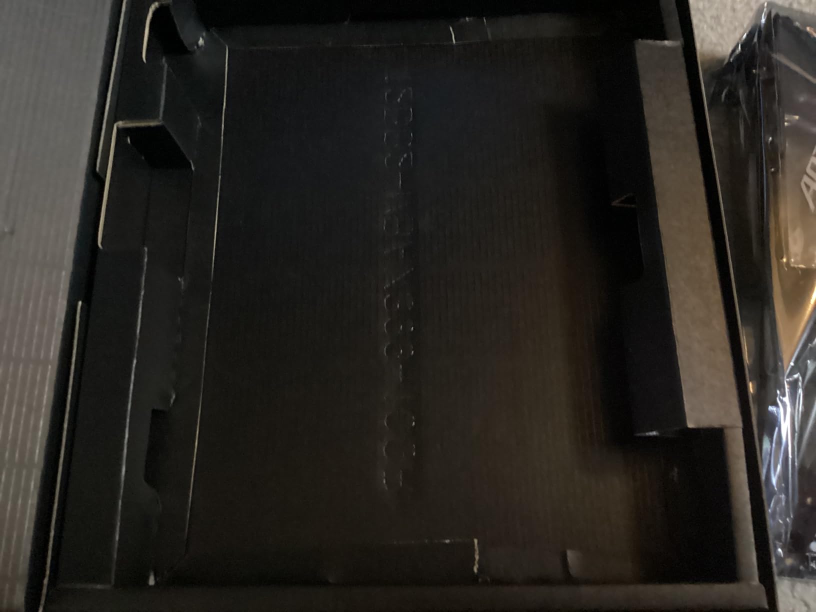 GIGABYTE Z590 AORUS Ultra Intel Z590 Express LGA 1200 ATX Motherboard - Customer Photo 3