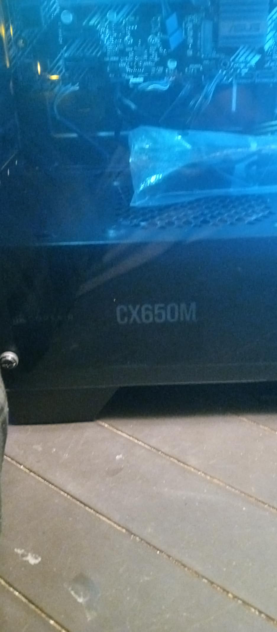 CORSAIR CX650M 80 Plus Bronze Semi-Modular Low-Noise ATX 650 Watt Power Supply - NA - Black Customer Review CORSAIR CX650M 80 Plus Bronze Semi-Modular Low-Noise ATX 650 Watt Power Supply - NA - Black - Customer Photo 4