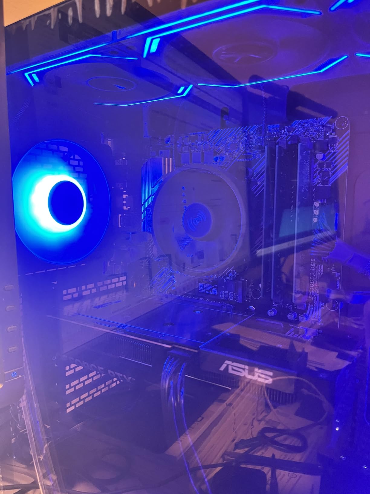 ASUS ROG Strix B550-F Gaming WiFi II AMD AM4 (3rd Gen Ryzen) ATX Gaming Motherboard (PCIe 4.0,WiFi 6E, 2.5Gb LAN, BIOS Flashback, HDMI 2.1, Addressable Gen 2 RGB Header and Aura Sync) - Customer Photo 3