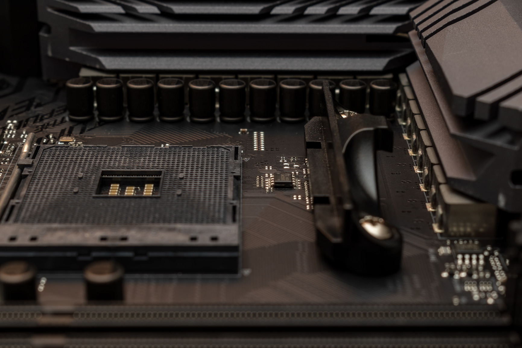 ASUS ROG Strix X570-E Gaming WiFi II AMD AM4 X570S ATX Gaming Motherboard (PCIe 4.0, Passive PCH Heatsink, 12+4 Power Stages, WiFi 6E, 2.5 Gb LAN,USB 3.2 Gen 2 Type C and Aura Sync RGB) - Customer Photo 2