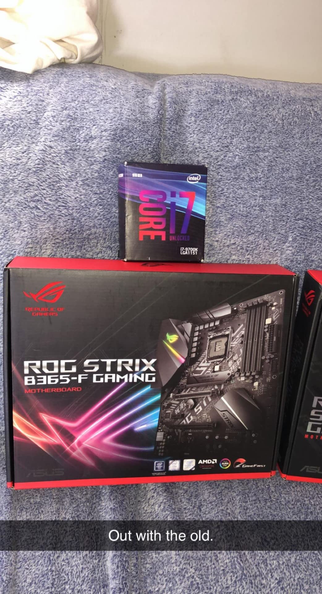 ASUS ROG Strix Z690-F Gaming WiFi 6E LGA1700 (Intel 12th Gen) ATX Gaming Motherboard (PCIe 5.0, DDR5, 16+1 Power Stages, 2.5Gb LAN, BT v5.2, Thunderbolt 4, 4xM.2, Front Panel USB 3.2 Gen 2x2 Type-C Connector) - Customer Photo 1