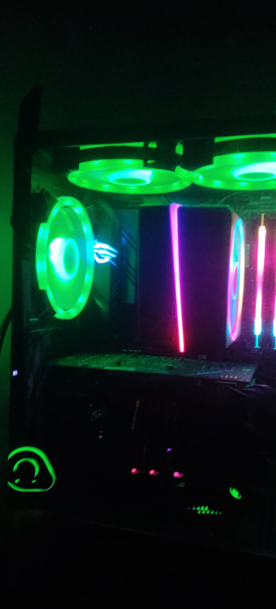 ASUS TUF Gaming B550-PLUS WiFi II AMD AM4 (3rd Gen Ryzen) ATX Gaming Motherboard (PCIe 4.0, WiFi 6, 2.5Gb LAN, BIOS Flashback, USB 3.2 Gen 2, Addressable Gen 2 RGB Header and Aura Sync) - Customer Photo 0