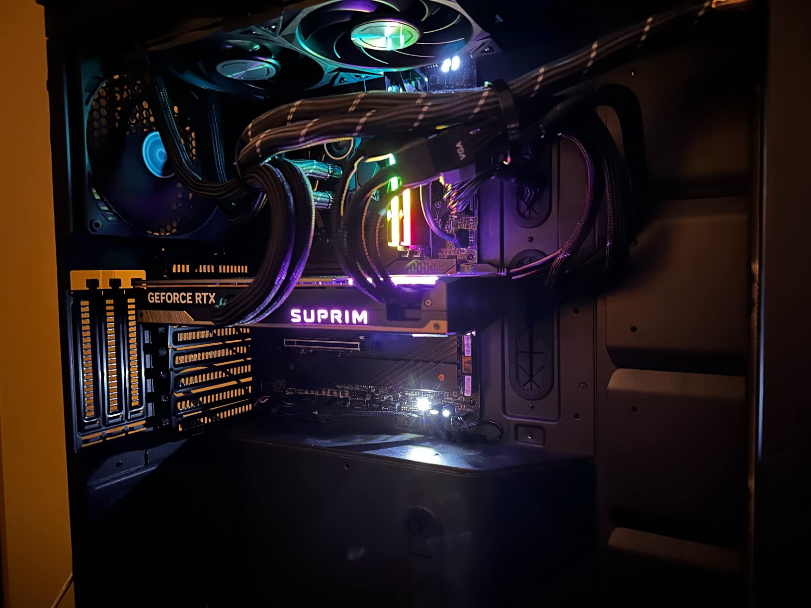 MSI MEG Z690 Unify-X Gaming Motherboard (ATX, 12th Gen Intel Core, LGA 1700 Socket, DDR5, PCIe 5, Dual 2.5G LAN, M.2 Slots, Wi-Fi 6E) Customer Review MSI MEG Z690 Unify-X Gaming Motherboard (ATX, 12th Gen Intel Core, LGA 1700 Socket, DDR5, PCIe 5, Dual 2.5G LAN, M.2 Slots, Wi-Fi 6E) - Customer Photo 0