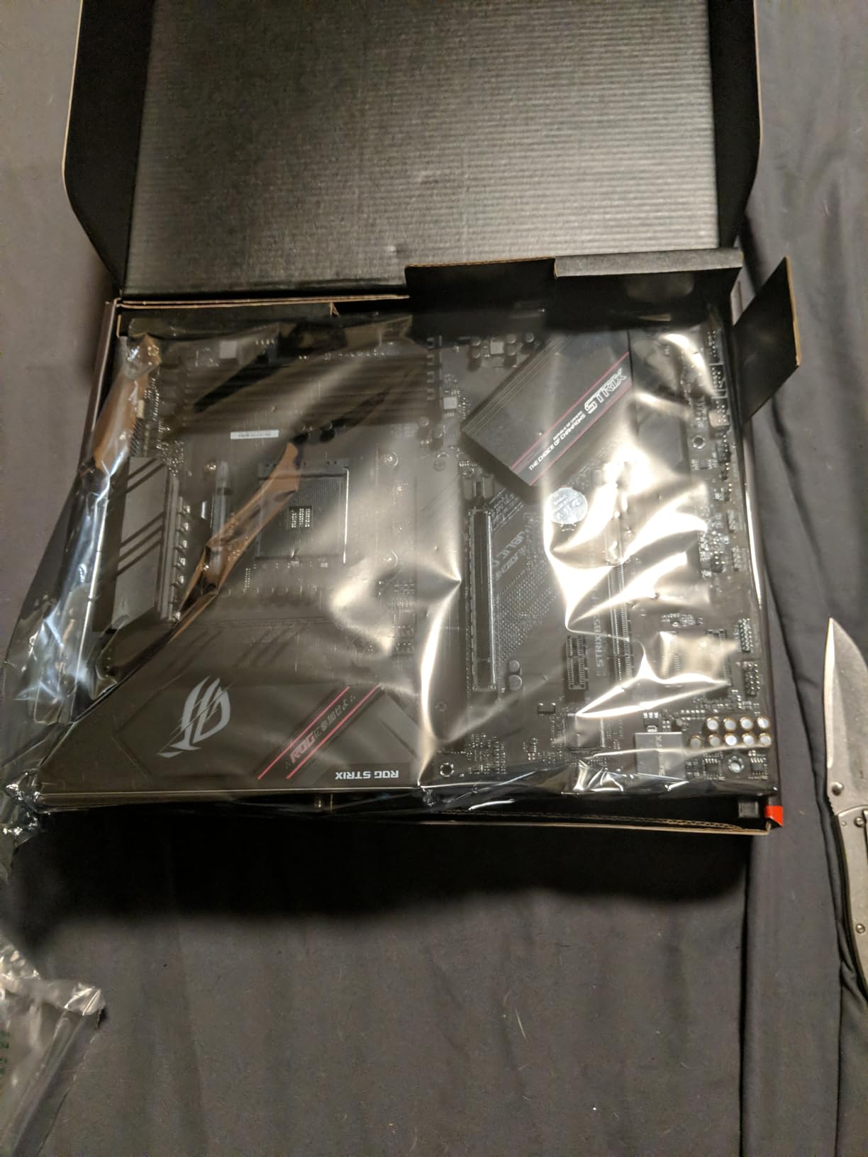 ASUS ROG Strix B550-F Gaming WiFi II AMD Socket AM4 ATX DDR4 Motherboard - Customer Photo 4