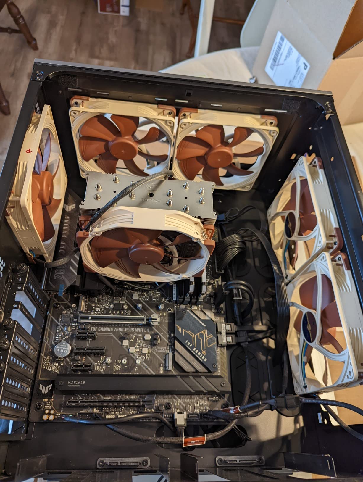 ASUS TUF Gaming Z690-Plus WiFi LGA 1700(Intel12th Gen) ATX Gaming Motherboard(PCIe 5.0,DDR5,4xNVMe SSD,14+2 Power Stages,WiFi 6,2.5Gb LAN,Front USB 3.2 Gen 2 Type-C Ports,Thunderbolt 4) - Customer Photo 3