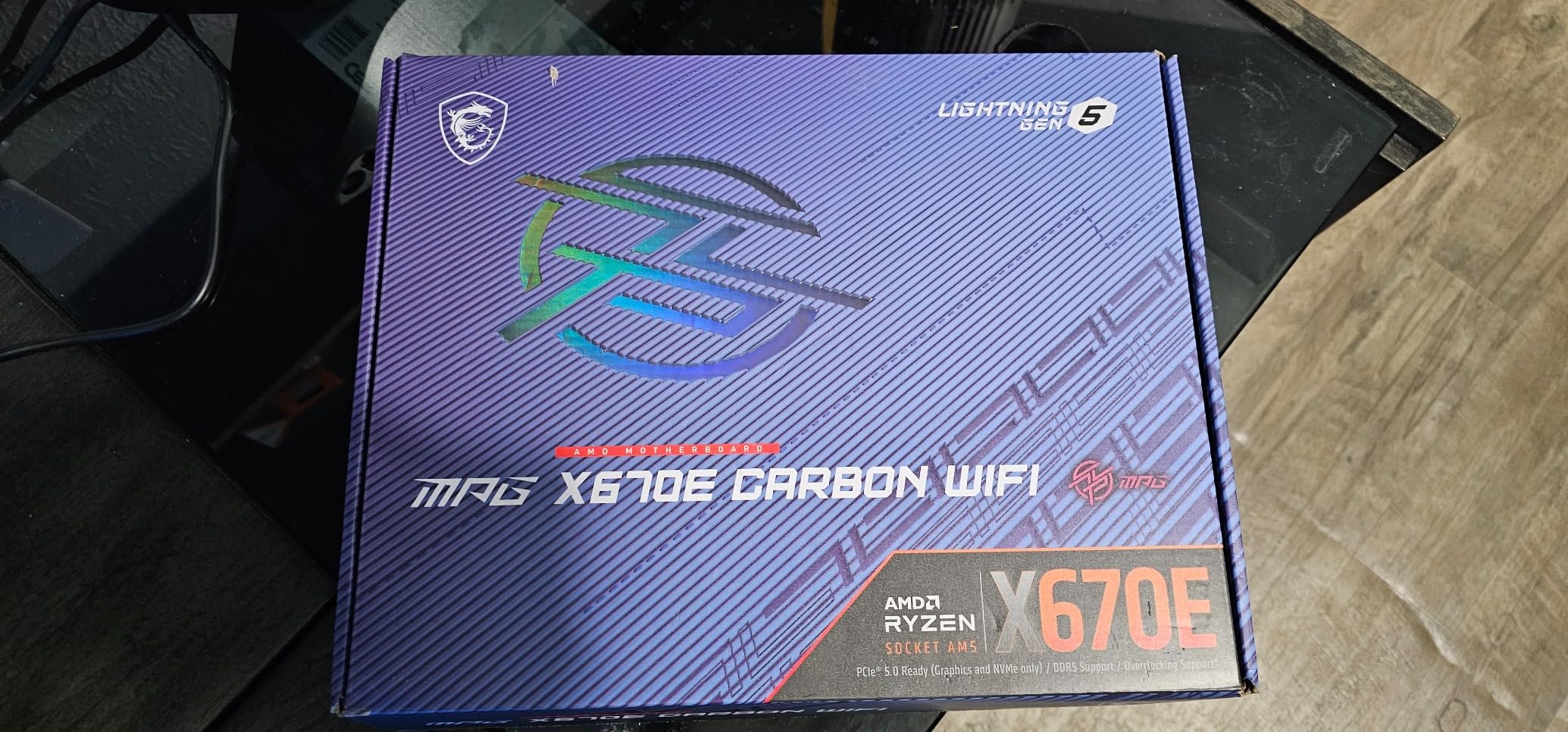 MSI MPG X670E Carbon WiFi Gaming Motherboard (AMD Ryzen 9000/8000/7000 Series Processors, AM5, DDR5, PCIe 5.0, SATA 6Gb/s, M.2, USB 3.2 Gen 2, Wi-Fi 6E, Bluetooth 5.3, LAN 2.5Gbps, HDMI/DP, ATX) - Customer Photo 1