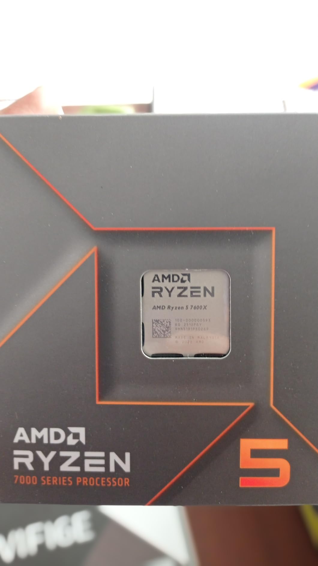 AMD Ryzen 5 7600X 6-Core, 12-Thread Unlocked Desktop Processor - Customer Photo 3