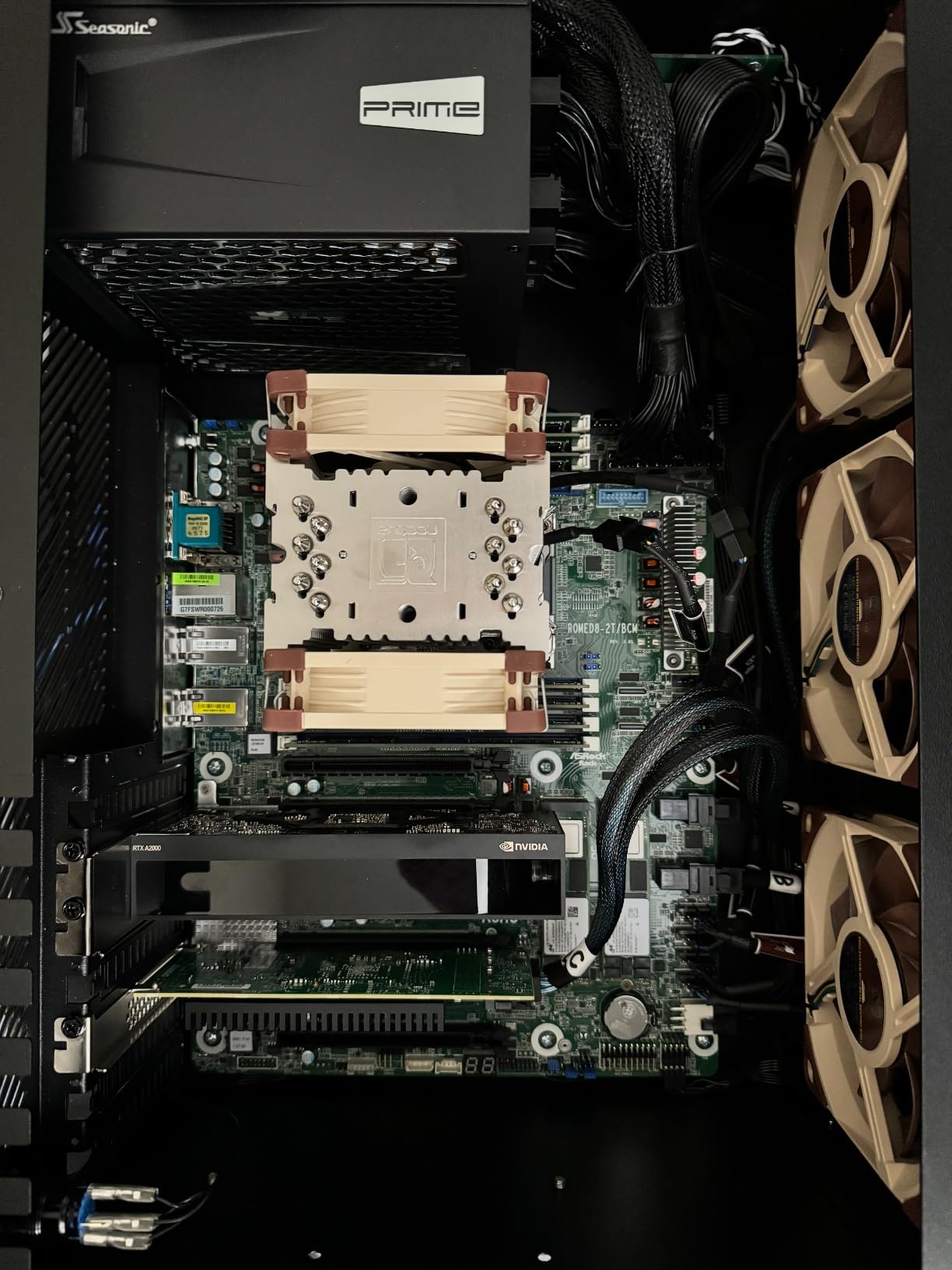 Asrock Rack ROMED8-2T/BCM ATX Server Motherboard AMD EPYC 7003/7002 Series Processors SP3 (LGA 4094) Dual 10GbE Customer Review Asrock Rack ROMED8-2T/BCM ATX Server Motherboard AMD EPYC 7003/7002 Series Processors SP3 (LGA 4094) Dual 10GbE - Customer Photo 1