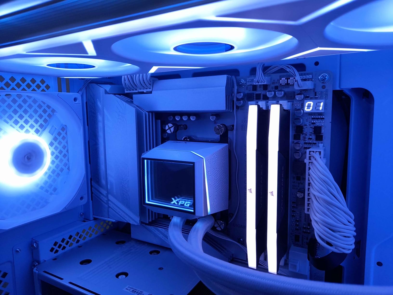 GIGABYTE X670 AORUS Elite AX AM5 ATX Gaming Motherboard 5 Year Warranty Customer Review GIGABYTE X670 AORUS Elite AX AM5 ATX Gaming Motherboard 5 Year Warranty - Customer Photo 3