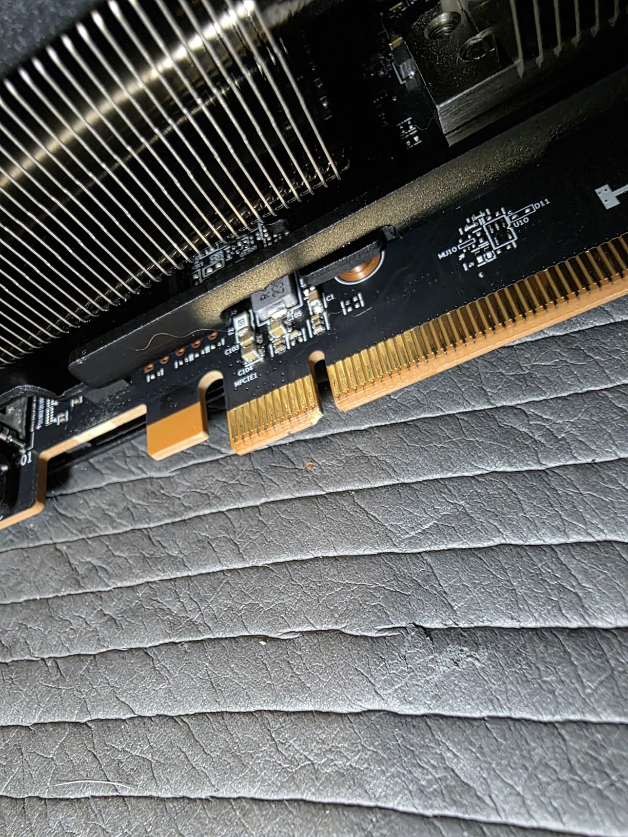 ASUS ROG Maximus Z790 Hero WiFi6E LGA 1700 Intel 14th 13th&12th Gen ATX Gaming Motherboard PCIe 5.0 DDR5 20+1power Stages 2.5Gb LAN Bluetooth V5.2 2X Thunderbolt 4 Ports 5xM.2 Thunderbolt 4/USB4 Customer Review ASUS ROG Maximus Z790 Hero WiFi6E LGA 1700 Intel 14th 13th&12th Gen ATX Gaming Motherboard PCIe 5.0 DDR5 20+1power Stages 2.5Gb LAN Bluetooth V5.2 2X Thunderbolt 4 Ports 5xM.2 Thunderbolt 4/USB4 - Customer Photo 3