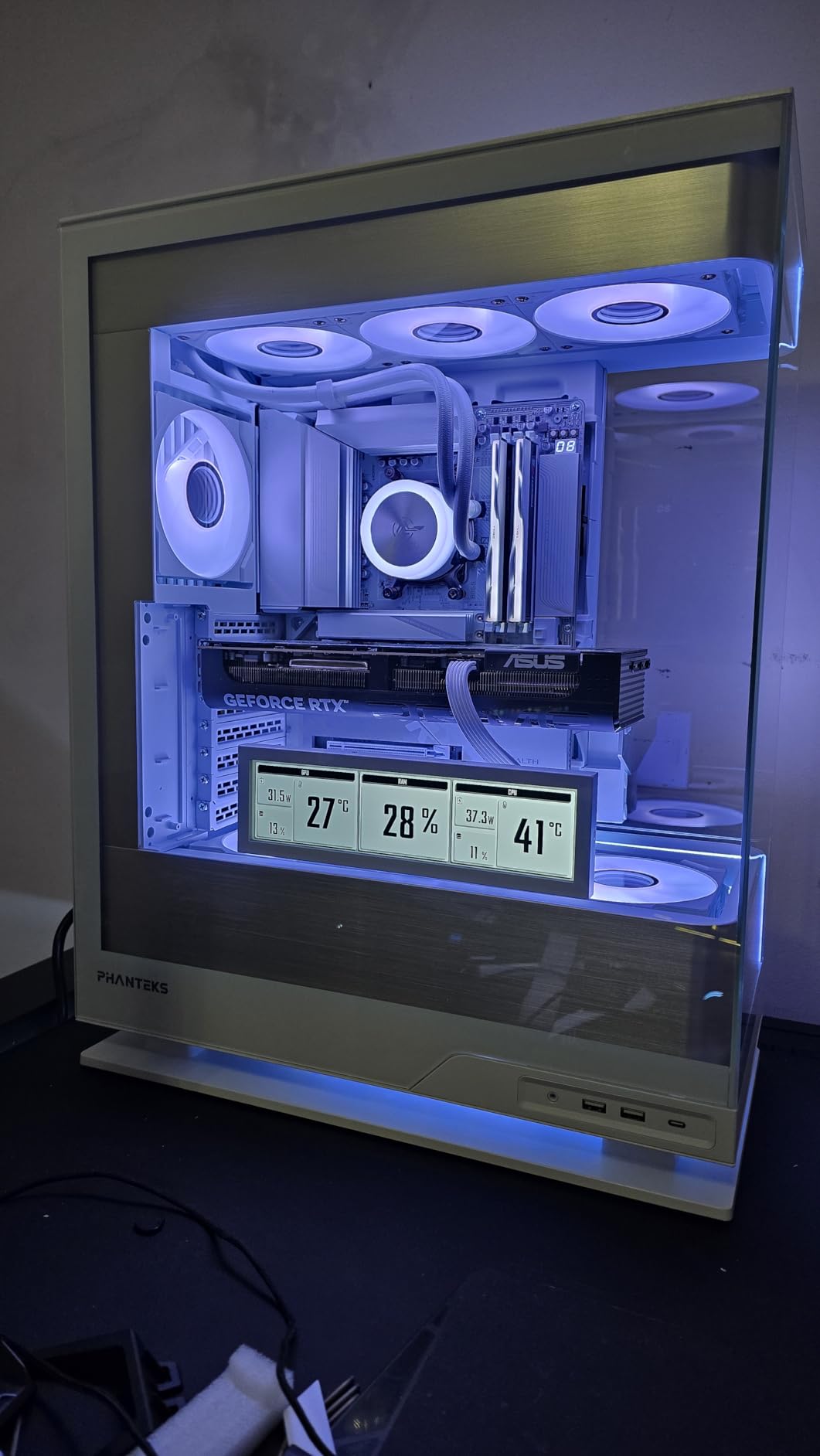 GIGABYTE B650 AORUS Elite AX (AM5/LGA 1718/ AMD B650/ATX/ 5-Year Warranty/DDR5/ M.2/ PCIe 5.0/USB 3.2 Gen2X2 Type-C/WiFi 6E/2.5GbE LAN/Q-Flash Plus/EZ-Latch/Gaming Motherboard) - Customer Photo 3