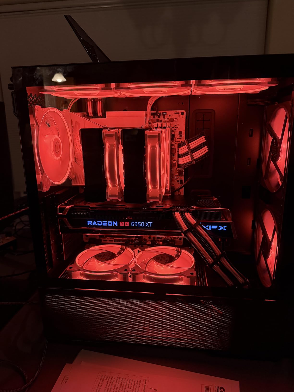 GIGABYTE B650 AORUS Elite AX (AM5/LGA 1718/ AMD B650/ATX/ 5-Year Warranty/DDR5/ M.2/ PCIe 5.0/USB 3.2 Gen2X2 Type-C/WiFi 6E/2.5GbE LAN/Q-Flash Plus/EZ-Latch/Gaming Motherboard) - Customer Photo 4