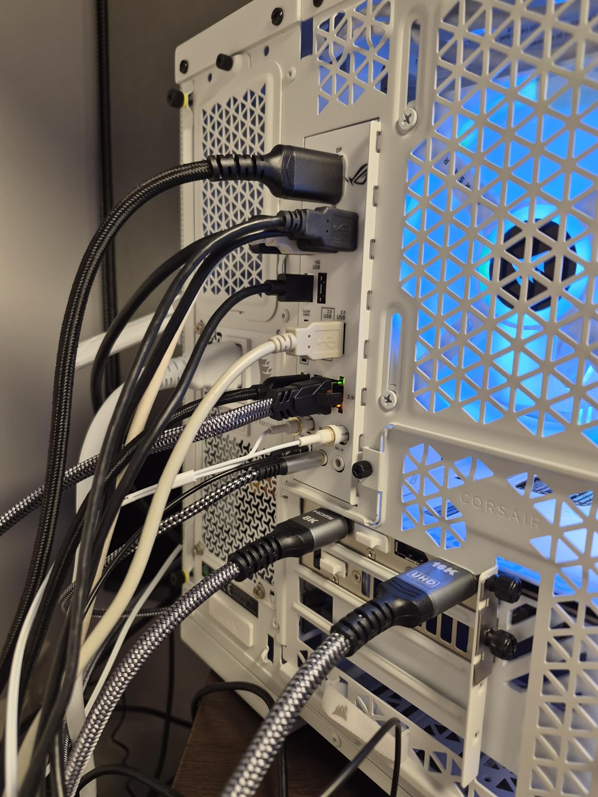 ASUS ROG Strix B650E-F Gaming WiFi AMD B650 AM5 Ryzen Desktop 9000 8000 & 7000 ATX Motherboard, 12+2 Power Stages, DDR5, 3X M.2 Slot, PCIe 5.0, WiFi 6E, 2.5G LAN, USB 3.2 Gen 2x2 Type-C, Aura Sync - Customer Photo 3