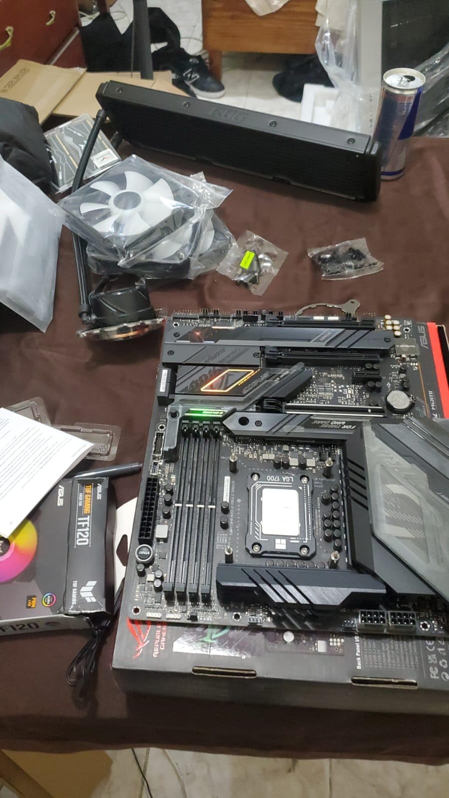 ASUS ROG Strix Z790-F Gaming WiFi 6E LGA 1700(Intel 14th&13th &12th Gen) ATX Gaming Motherboard(16 + 1 Power Stages,DDR5,Four M.2 Slots, PCIe 5.0,WiFi 6E,USB 3.2 Gen 2x2 Type-C with PD 3.0 up to 30W) Customer Review ASUS ROG Strix Z790-F Gaming WiFi 6E LGA 1700(Intel 14th&13th &12th Gen) ATX Gaming Motherboard(16 + 1 Power Stages,DDR5,Four M.2 Slots, PCIe 5.0,WiFi 6E,USB 3.2 Gen 2x2 Type-C with PD 3.0 up to 30W) - Customer Photo 2