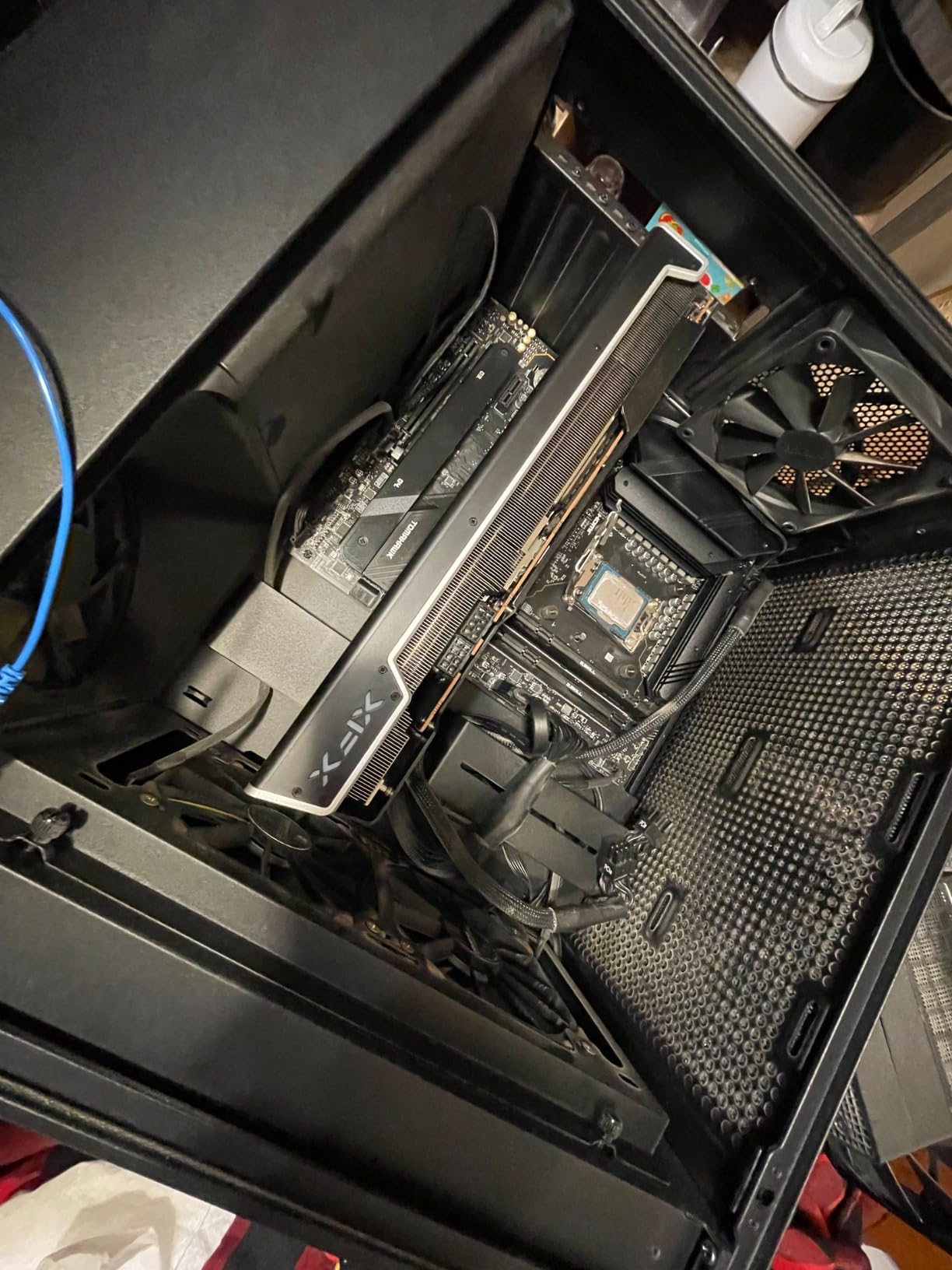 MSI MAG Z790 Tomahawk WiFi Gaming Motherboard (Supports 12th/13th/14th Gen Intel Processors, LGA 1700, DDR5, PCIe 5.0, M.2, 2.5Gbps LAN, USB 3.2 Gen2, HDMI/DP, Wi-Fi 6E, Bluetooth 5.3, ATX) Customer Review MSI MAG Z790 Tomahawk WiFi Gaming Motherboard (Supports 12th/13th/14th Gen Intel Processors, LGA 1700, DDR5, PCIe 5.0, M.2, 2.5Gbps LAN, USB 3.2 Gen2, HDMI/DP, Wi-Fi 6E, Bluetooth 5.3, ATX) - Customer Photo 0