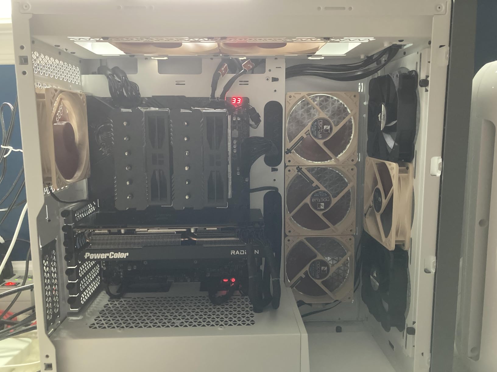 PowerColor Hellhound AMD Radeon RX 7900 XTX Graphics Card - Customer Photo 2