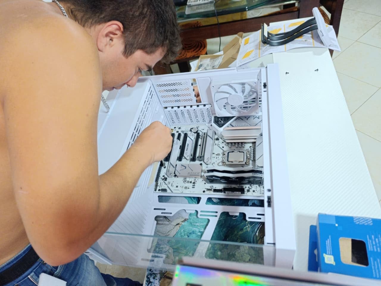 ASUS TUF Gaming Z790-Plus WiFi LGA 1700(Intel 14th,12th &13th Gen) ATX Gaming Motherboard(PCIe 5.0,DDR5,4xM.2 Slots,16+1 DrMOS,WiFi 6,2.5Gb LAN,Front USB 3.2 Gen 2 Type-C,Thunderbolt 4(USB4),Aura RGB) - Customer Photo 1