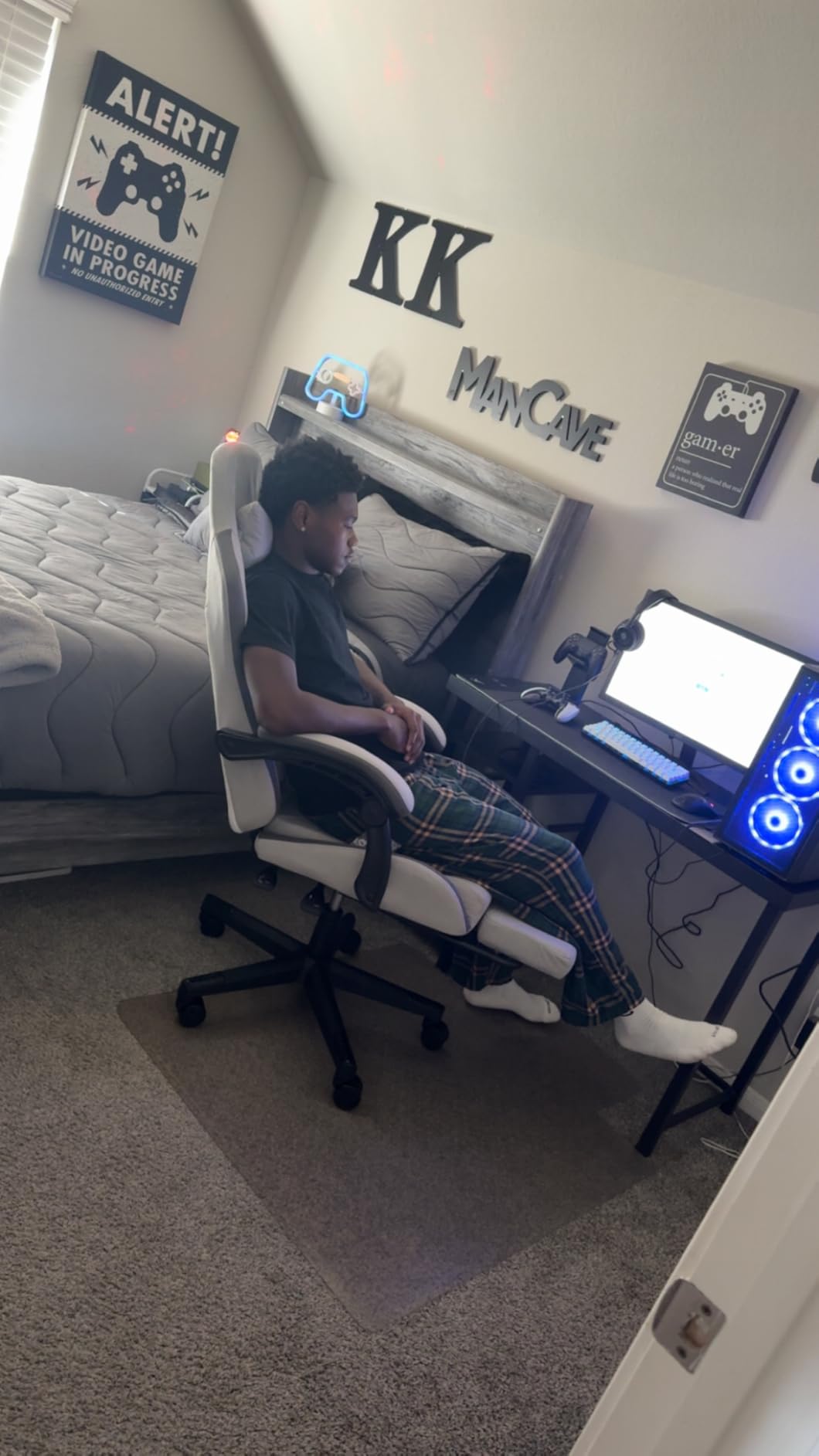 STGAubron Prebuilt Gaming PC Desktop, Radeon RX 550 4G, Intel Core i5 up to 3.6GHz, 16G RAM, 512G SSD, WiFi 6, BT 5.0, RGB Fan x2, Windows 11 Home Customer Review STGAubron Prebuilt Gaming PC Desktop, Radeon RX 550 4G, Intel Core i5 up to 3.6GHz, 16G RAM, 512G SSD, WiFi 6, BT 5.0, RGB Fan x2, Windows 11 Home - Customer Photo 0