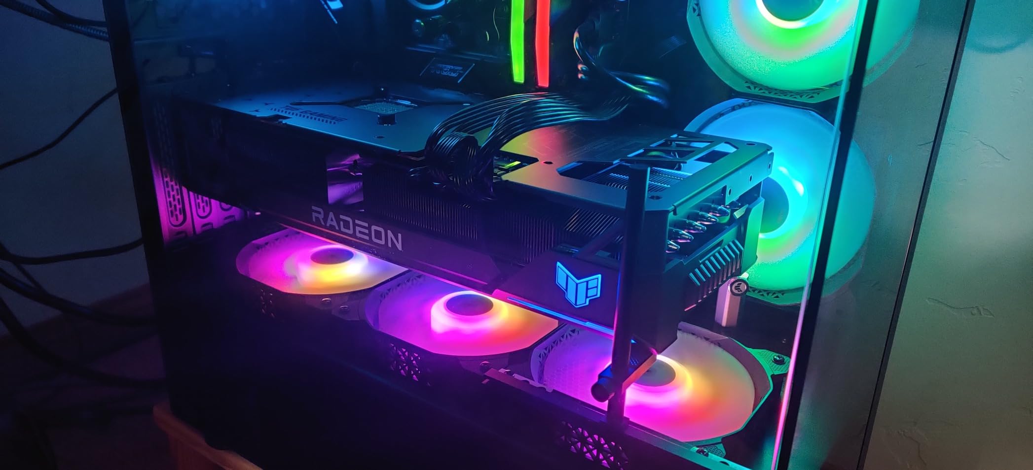 ASUS TUF Gaming Radeon RX 7900 XTX OC Edition 24GB GDDR6 Graphics Card (PCIe 4.0, 24GB GDDR6, HDMI 2.1a, DisplayPort 2.1) Customer Review ASUS TUF Gaming Radeon RX 7900 XTX OC Edition 24GB GDDR6 Graphics Card (PCIe 4.0, 24GB GDDR6, HDMI 2.1a, DisplayPort 2.1) - Customer Photo 1