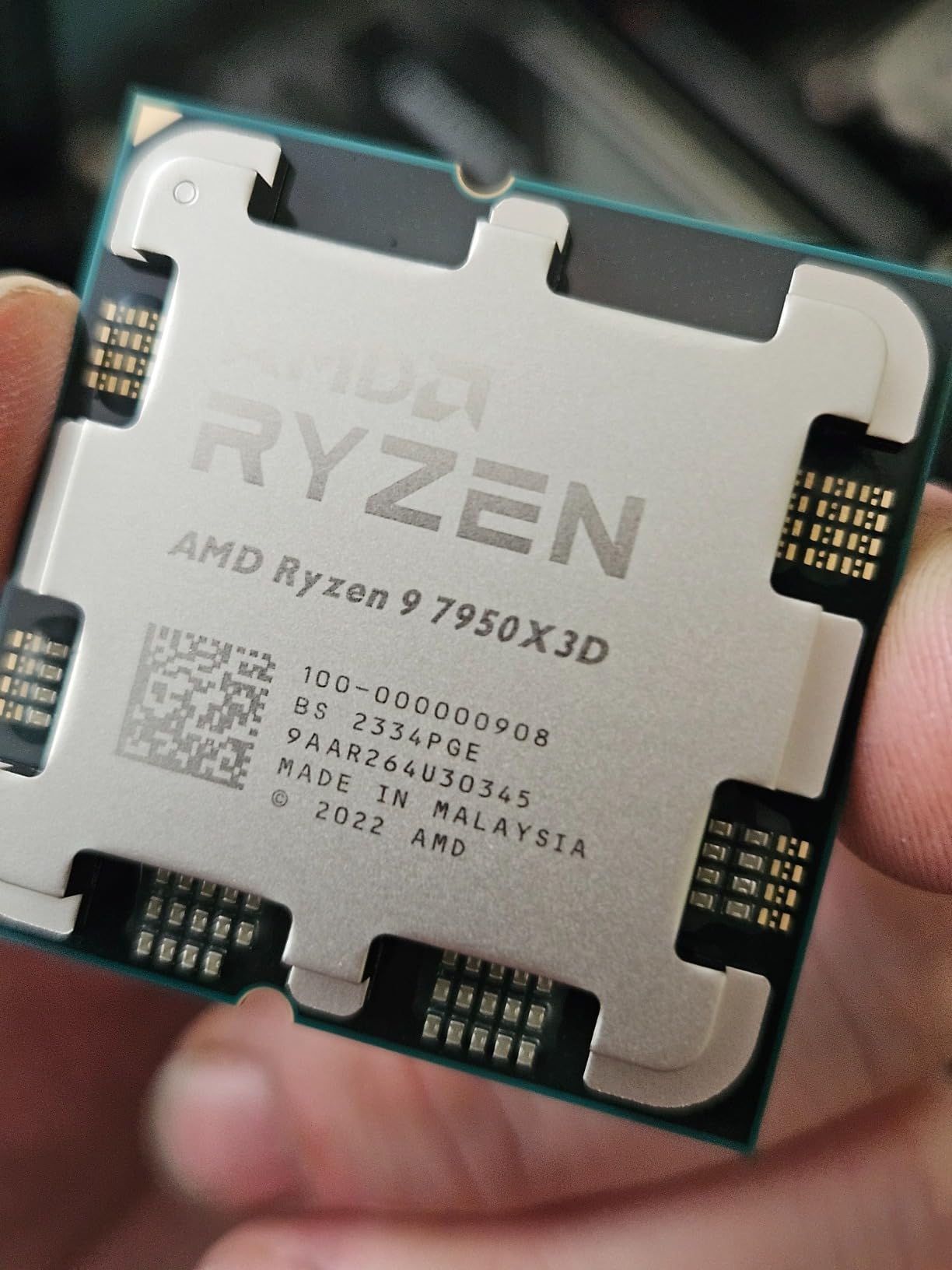 AMD Ryzen 9 7950X3D 16-Core, 32-Thread Desktop Processor Customer Review AMD Ryzen 9 7950X3D 16-Core, 32-Thread Desktop Processor - Customer Photo 2