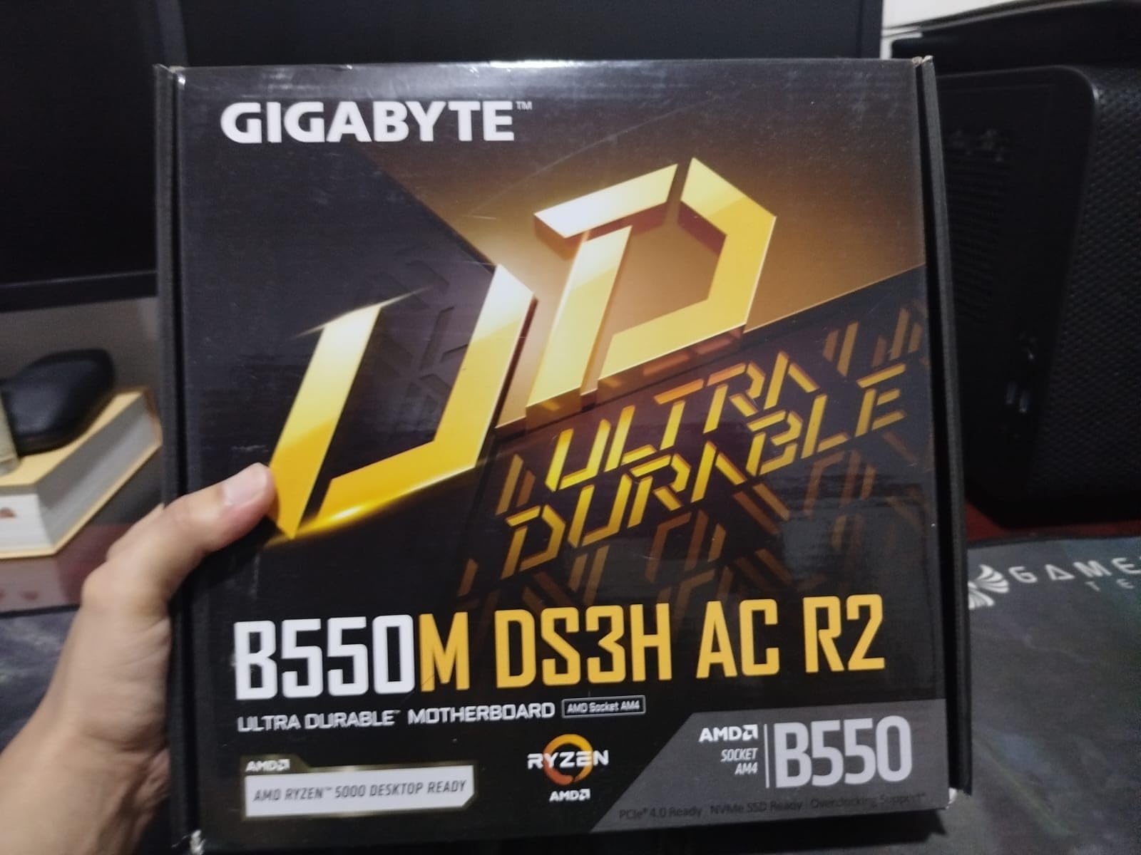 GIGABYTE B550M K Motherboard, Supports AMD AM4 Ryzen 5000 Processors, Micro-ATX, DDR4, Dual M.2, SATA 6Gb/s, Realtek GbE LAN, PCIe 4.0 - Customer Photo 1