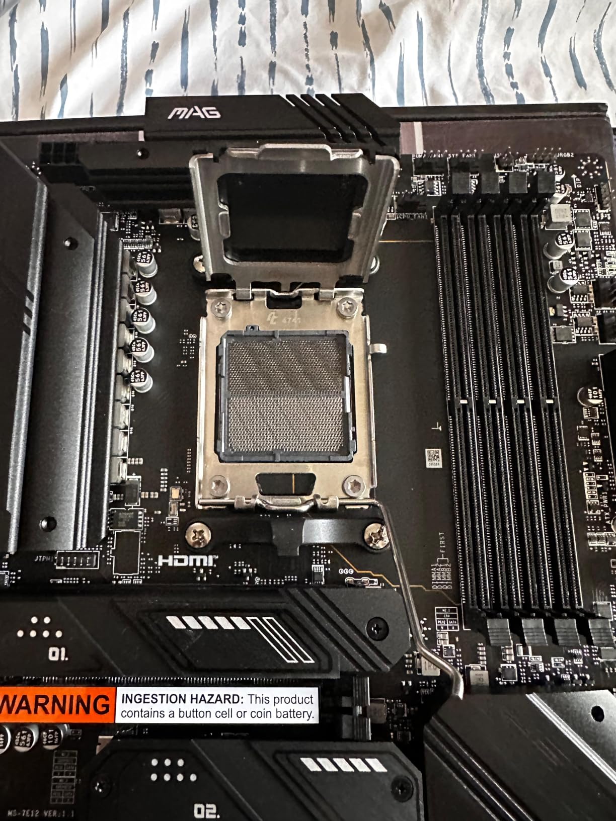 MSI MAG X670E Tomahawk WiFi Gaming Motherboard (AMD Ryzen 9000/8000/7000 Series Processors, AM5, DDR5, PCIe 5.0, SATA 6Gb/s, M.2, USB 3.2 Gen 2, Wi-Fi 6E, Bluetooth 5.3, 2.5Gbps LAN, HDMI/DP, ATX) - Customer Photo 2