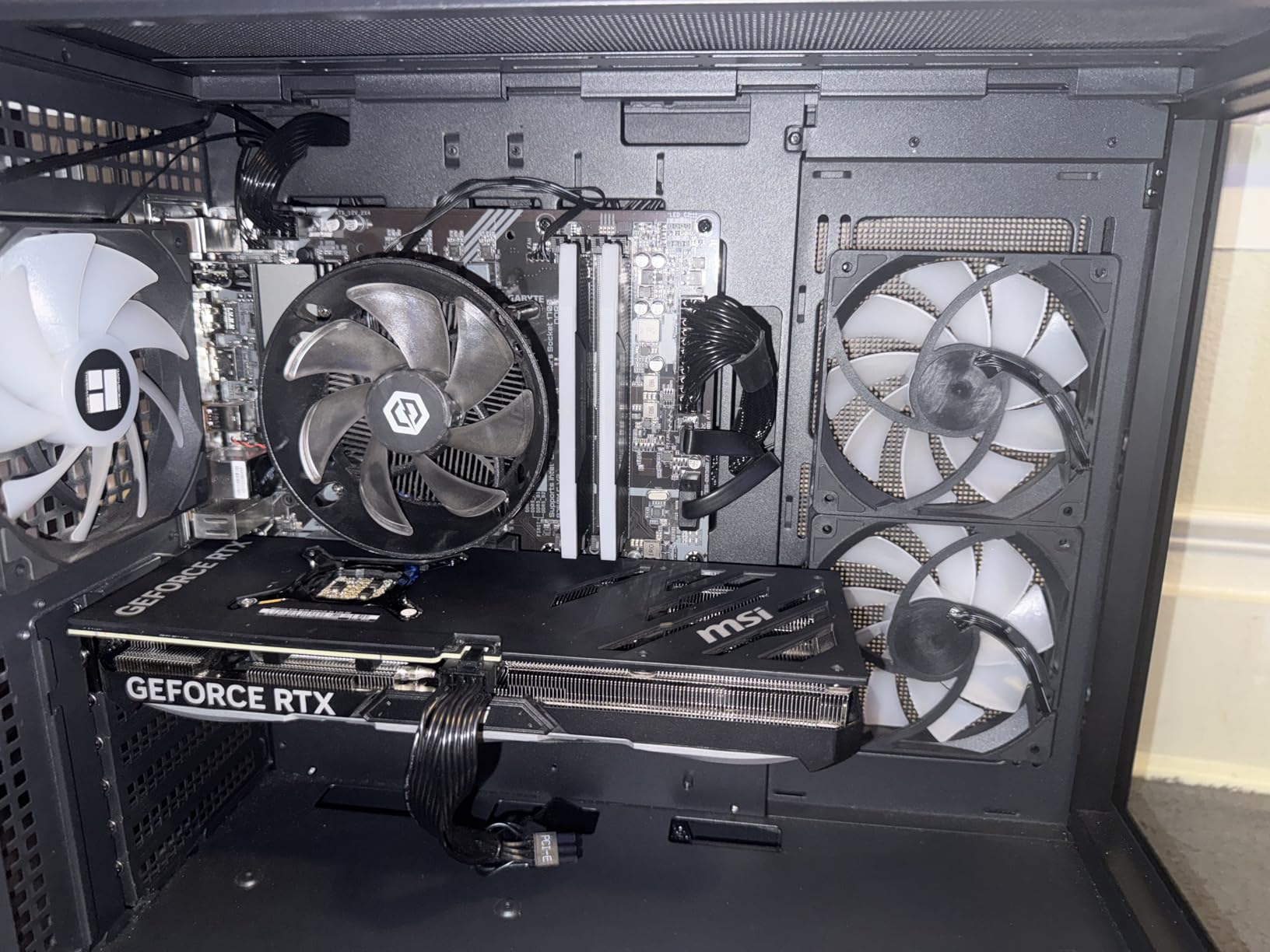 Cooler Master MasterLiquid 360L Core 360mm Close-Loop AIO Liquid Cooler, ARGB Sync, Gen S Coldplate Pump, 120mm PWM, CryoFuze 14W/mK, AMD Ryzen AM5/AM4, Intel LGA1700/1200 (MLW-D36M-A18PZ-R1) , Black - Customer Photo 3