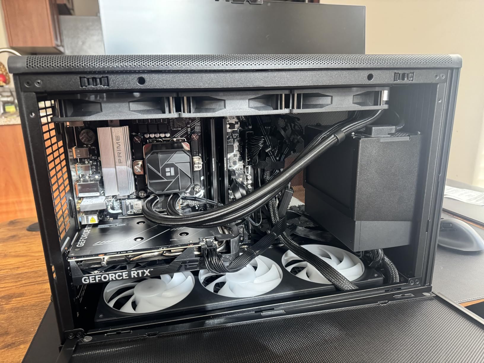 Thermalright Aqua Elite 360 V3 Water Cooling CPU Cooler, 3 PWM ARGB Fans with S-FDB Bearings,Efficient PWM Controlled Pump,for AMD/AM4/AM5, Intel LGA1150/1151/1200/2011/1700, (AE360 V3) Customer Review Thermalright Aqua Elite 360 V3 Water Cooling CPU Cooler, 3 PWM ARGB Fans with S-FDB Bearings,Efficient PWM Controlled Pump,for AMD/AM4/AM5, Intel LGA1150/1151/1200/2011/1700, (AE360 V3) - Customer Photo 4