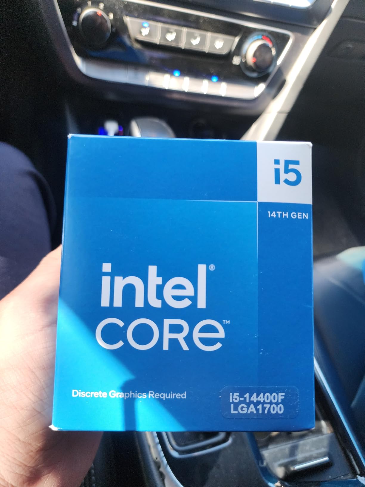 Intel Core i5-14400F Desktop Processor 10 cores (6 P-cores + 4 E-cores) up to 4.7 GHz Customer Review Intel Core i5-14400F Desktop Processor 10 cores (6 P-cores + 4 E-cores) up to 4.7 GHz - Customer Photo 5