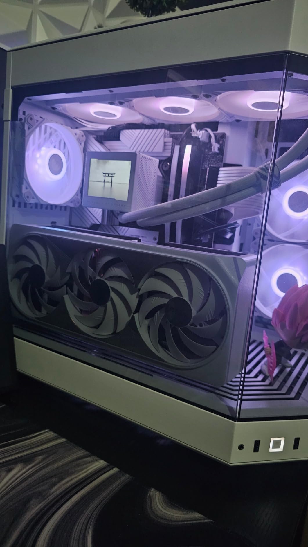 Gigabyte GeForce RTX 4080 Super WINDFORCE V2 Graphics Card - 2550MHz Core, 16GB GDDR6X 23000MHz 256-bit Memory, PCI-E 4.0, 3X DP 1.4, 1x HDMI 2.1a, NVIDIA DLSS 3.5, GV-N408SWF3V2-16GD Customer Review Gigabyte GeForce RTX 4080 Super WINDFORCE V2 Graphics Card - 2550MHz Core, 16GB GDDR6X 23000MHz 256-bit Memory, PCI-E 4.0, 3X DP 1.4, 1x HDMI 2.1a, NVIDIA DLSS 3.5, GV-N408SWF3V2-16GD - Customer Photo 1