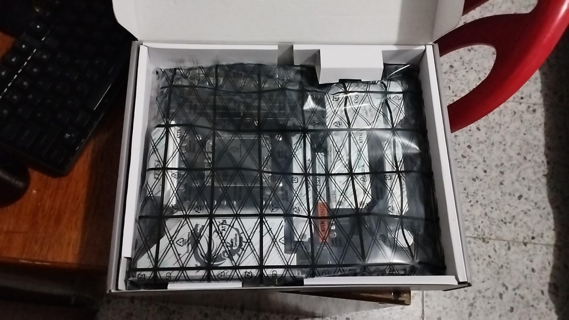 MSI X670E GAMING PLUS WIFI Gaming Motherboard (AMD Ryzen 9000/8000/7000 Series Processors, AM5, DDR5, PCIe 5.0, SATA 6Gb/s, M.2 slots, USB 3.2 Gen 2, Wi-Fi 6E, Bluetooth 5.3, 2.5Gbps LAN, HDMI/DP,ATX) - Customer Photo 0