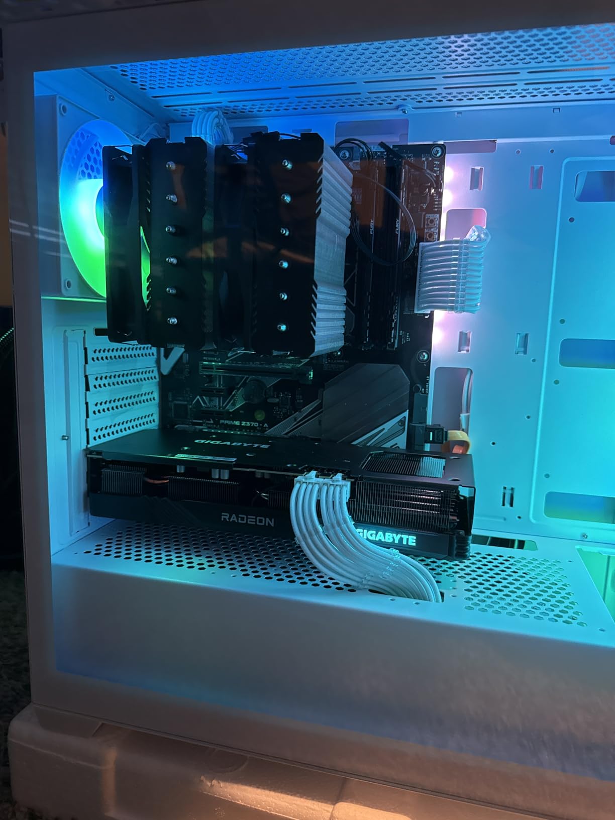 Gigabyte Radeon RX 7600 XT Gaming OC 16GB Graphics Card - 2810 MHz Core - Customer Photo 2