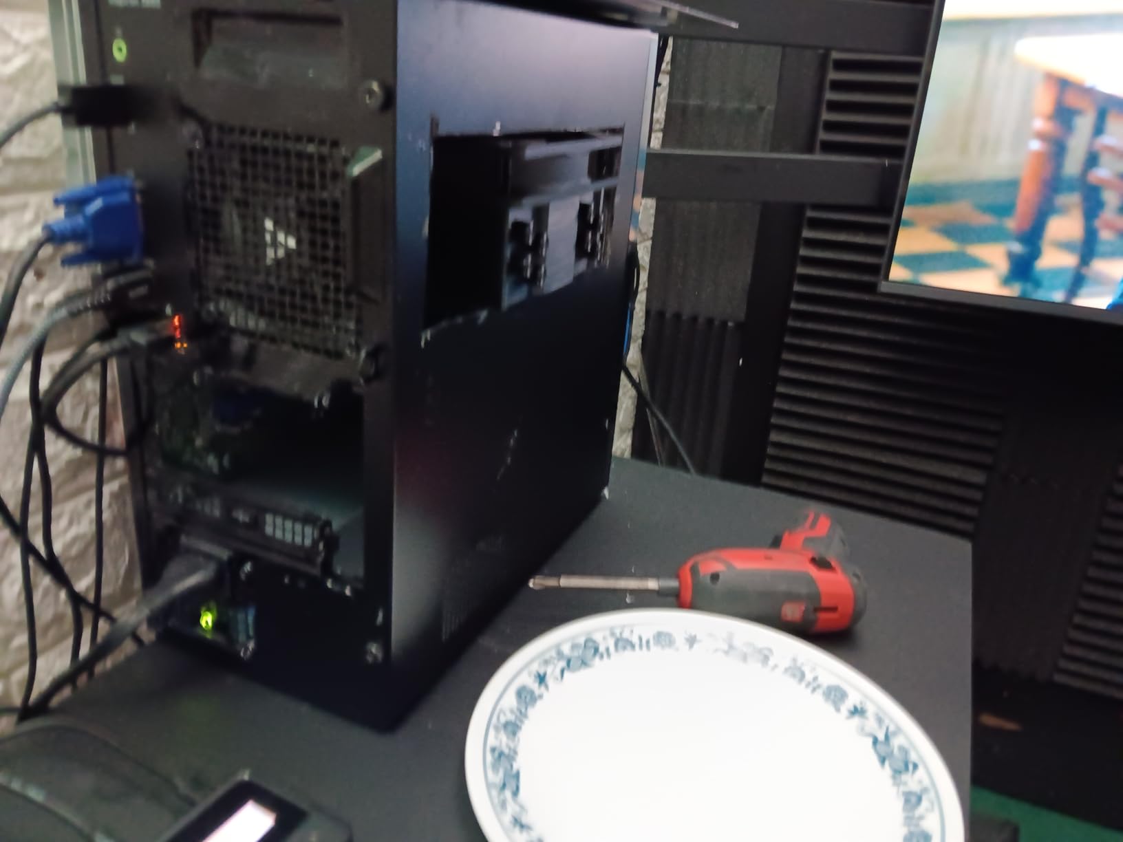 ID-COOLING SE-214-XT Black CPU Cooler All-Black Layout, 4 Direct-Contact Heat Pipes, 120mm PWM Fan, Noninterference with RAM, TDP 180W, Work with Intel LGA1700/1851/1200/115X and AMD AM5/AM4 Sockets - Customer Photo 2