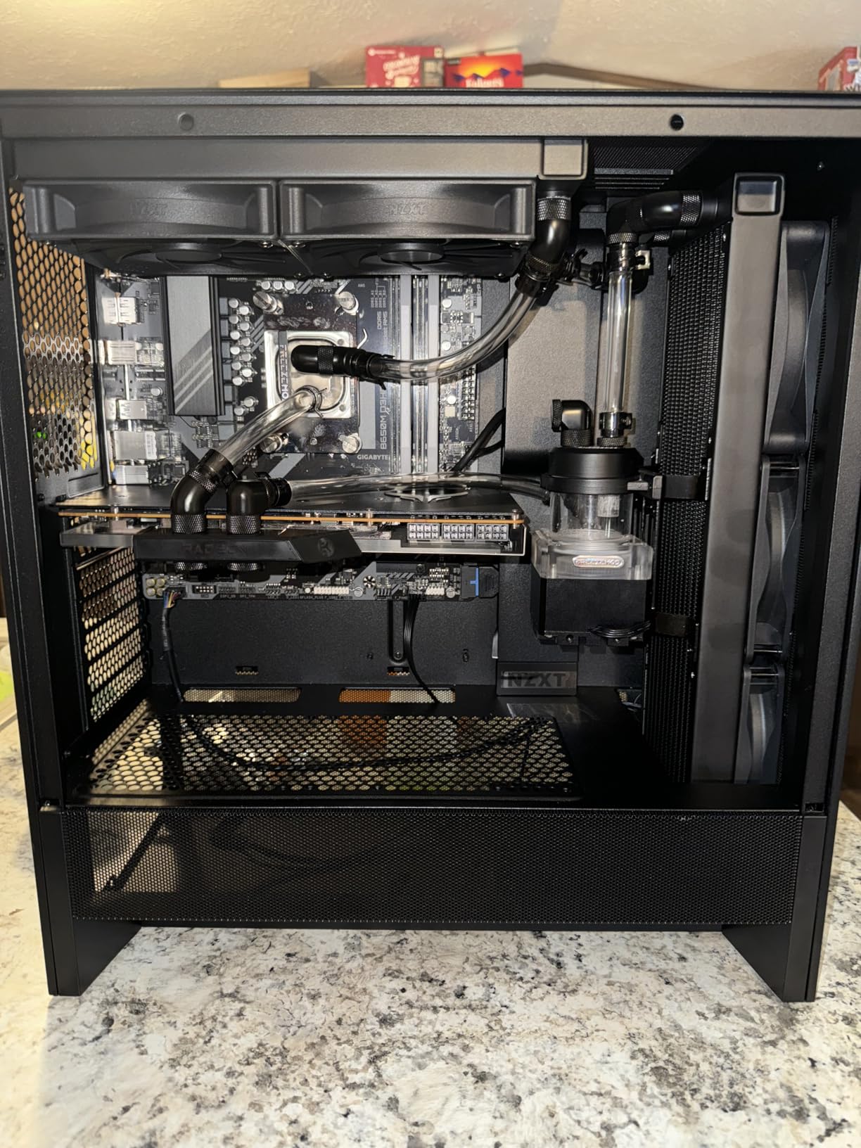 NZXT H5 Flow 2024 - Compact ATX Mid-Tower PC Gaming Case - High Airflow - 2 x 120mm Fans Included - 360mm Front & 240mm Top Radiator Support - Cable Management System - Tempered Glass - Black - Customer Photo 1