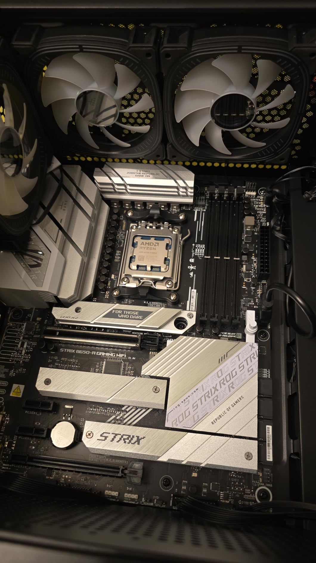 AMD Ryzen 5 9600X 6-Core, 12-Thread Unlocked Desktop Processor - Customer Photo 5