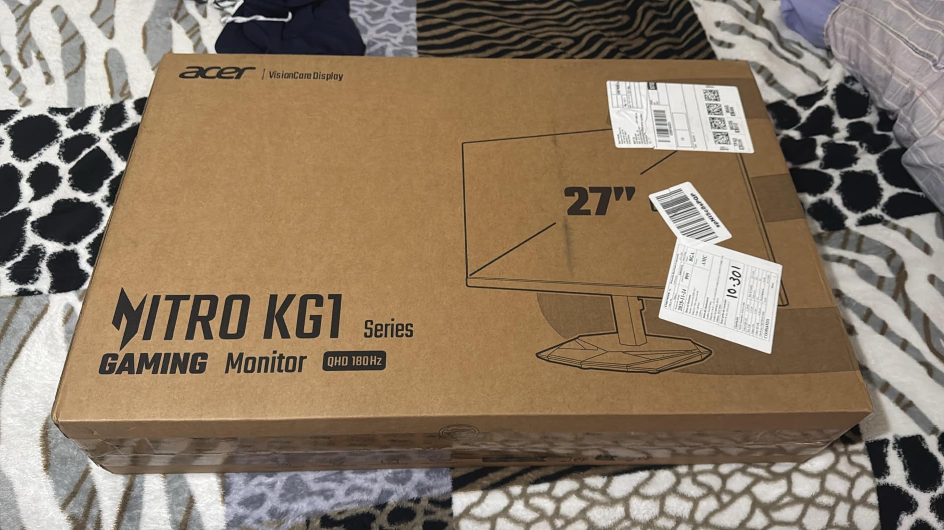 Acer Nitro 27 Inch QHD 2560 x 1440 IPS Gaming Monitor | AMD FreeSync | Up to 180Hz Refresh | Up to 0.5ms | DCI-P3 95% | HDR 10 Support - Customer Photo 2