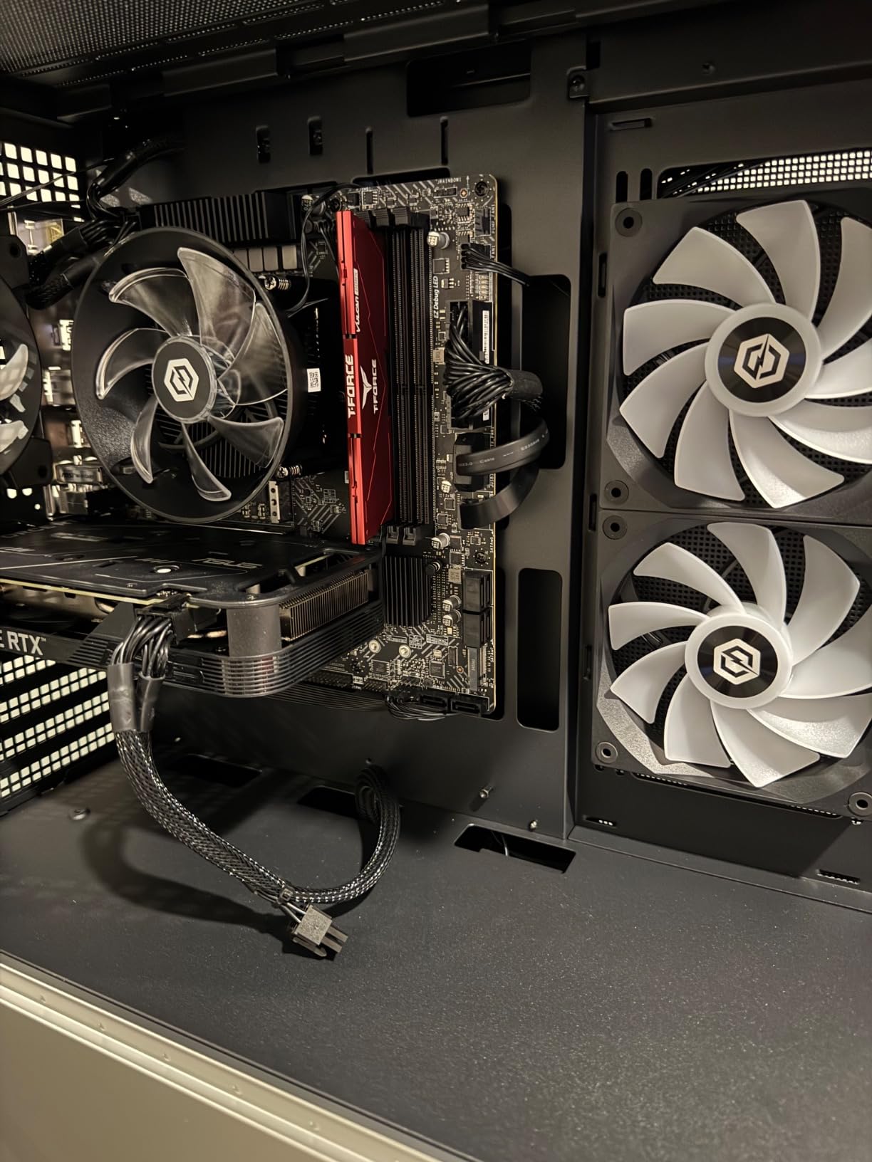 CyberPowerPC Gamer Xtreme VR Gaming PC, Intel Core i5-13400F 2.5GHz, GeForce RTX 4060 8GB, 16GB DDR5, 1TB PCIe Gen4 SSD, WiFi Ready & Windows 11 Home (GXiVR8060A24) - Customer Photo 2