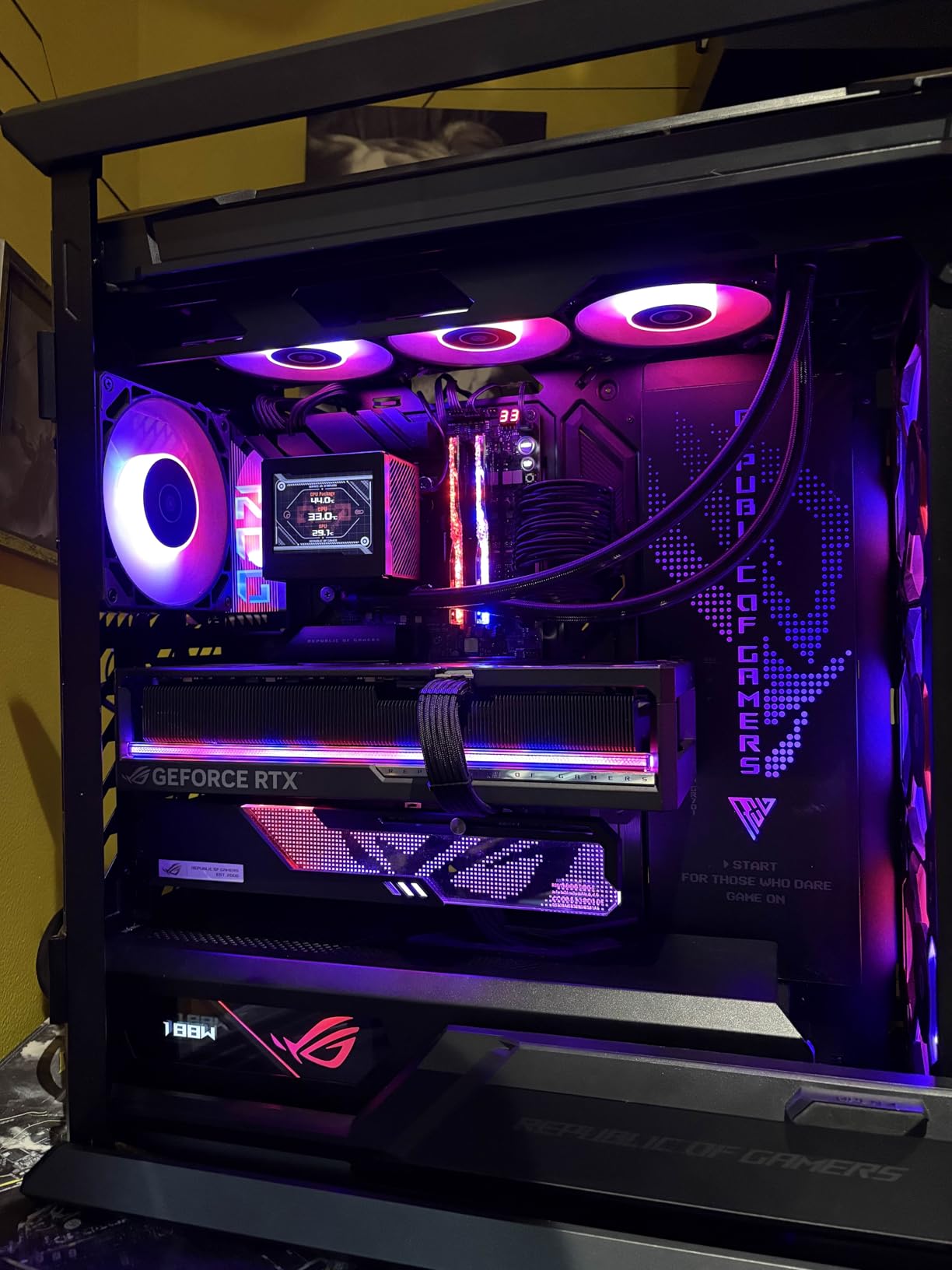 ASUS ROG Strix X870E-E Gaming WiFi AMD AM5 X870 ATX Motherboard 18+2+2 Power Stages, Dynamic OC Switcher, Core Flex, DDR5 AEMP, WiFi 7, 5X M.2, PCIe 5.0, Q-Release Slim, USB4, AI OCing & Networking - Customer Photo 1